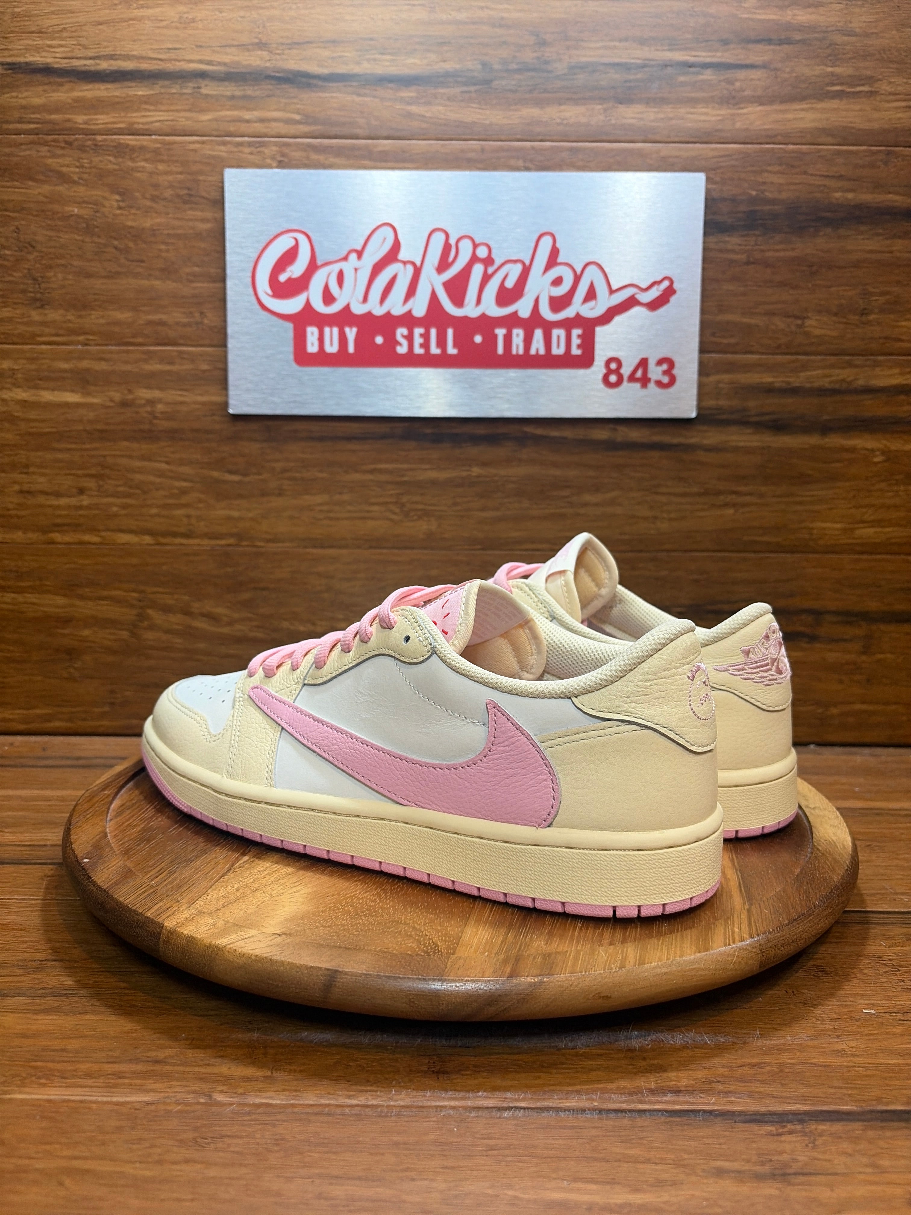 Jordan 1 Retro Low OG SP Travis Scott Shy Pink