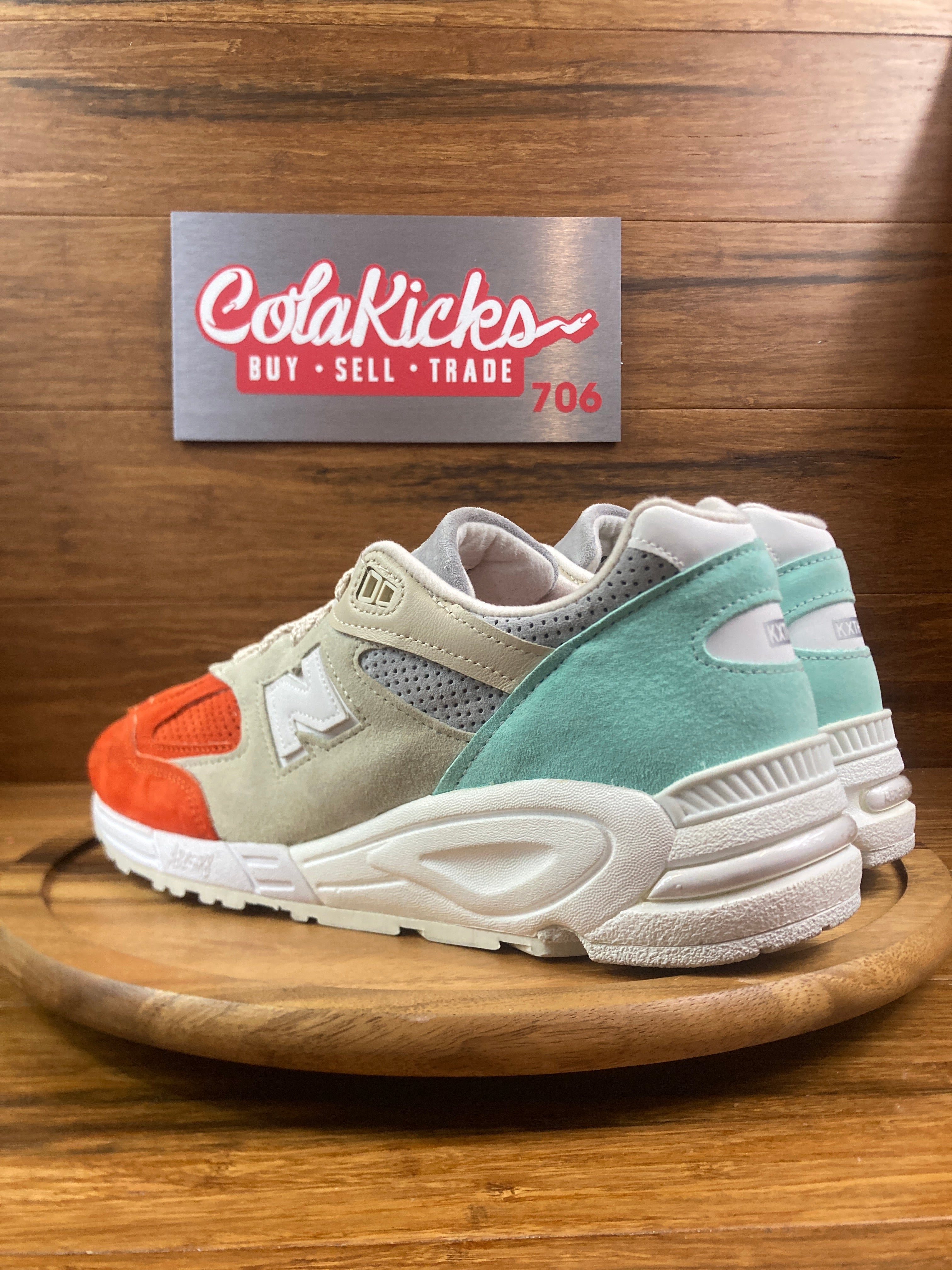 New Balance 990v2 Kith Cyclades (without Socks)