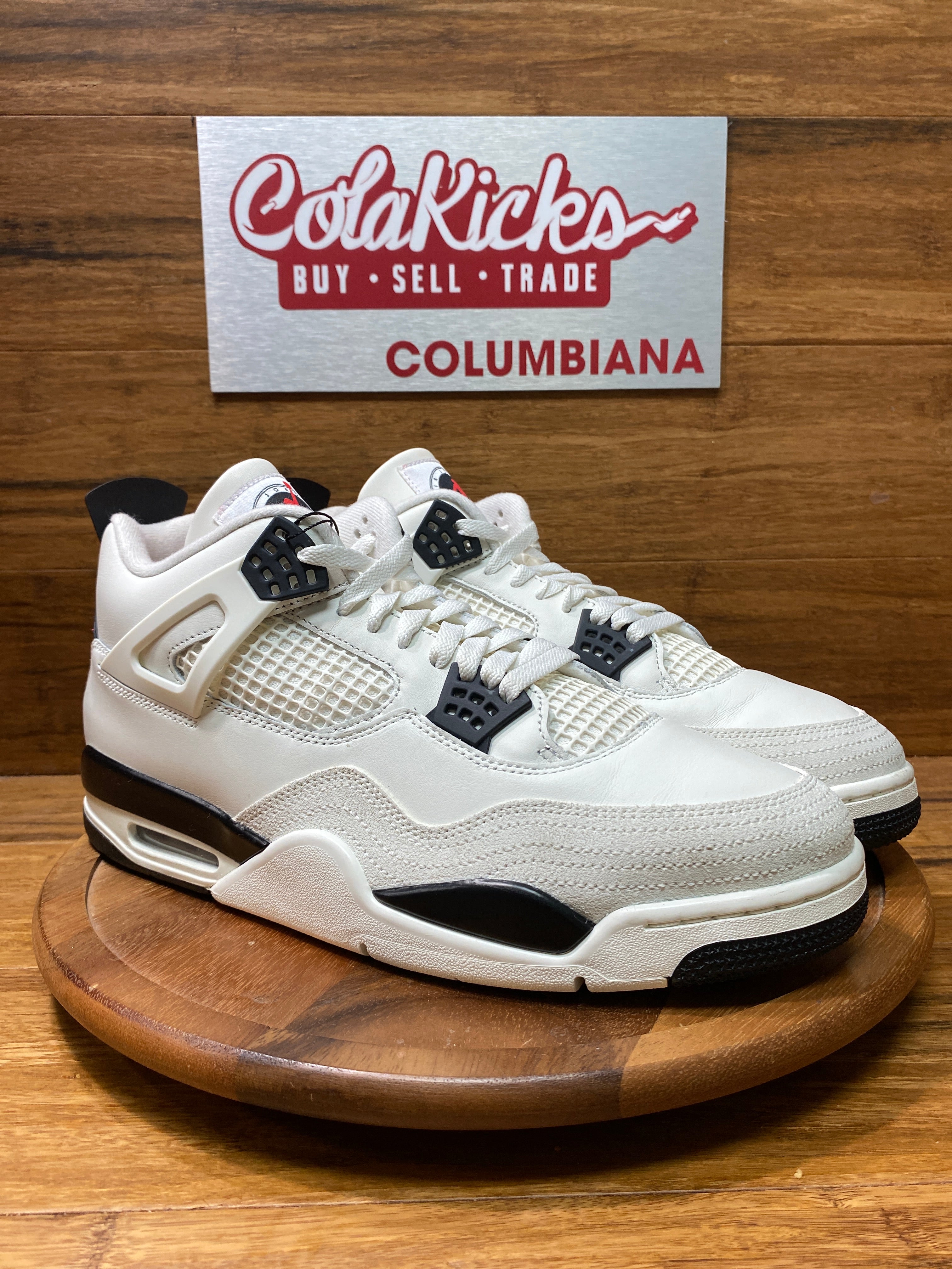 Jordan 4 Retro OG Flight Club