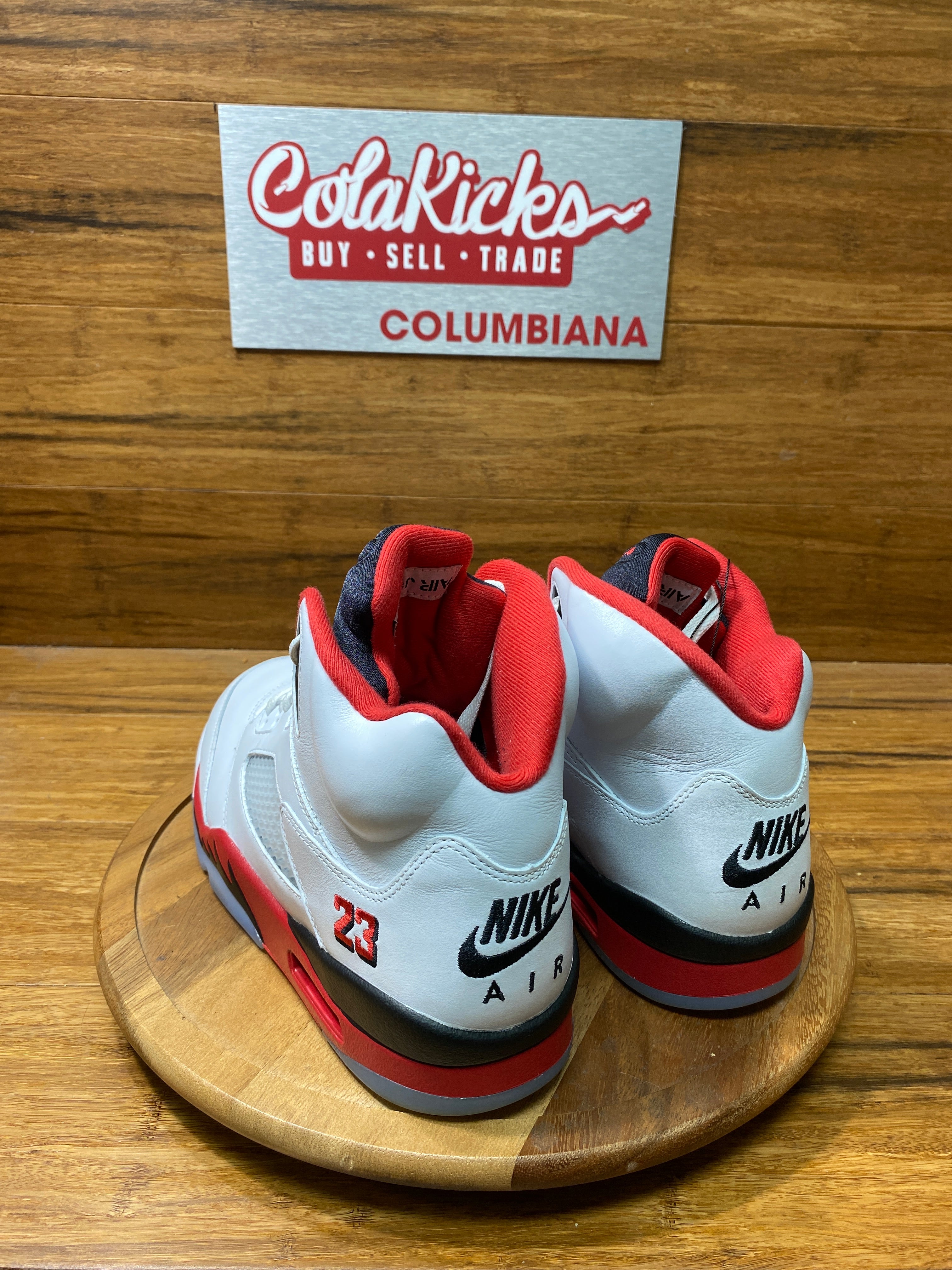 Jordan 5 Retro Fire Red Black Tongue (2025)