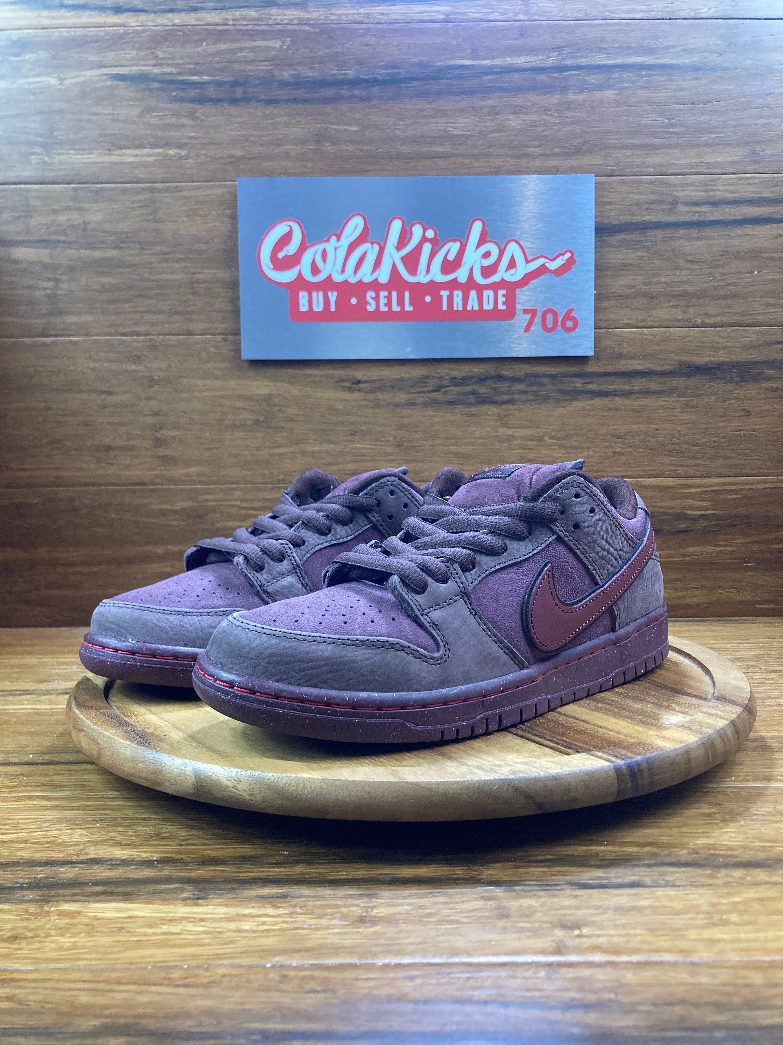 Nike SB Dunk Low City of Love Burgundy Crush