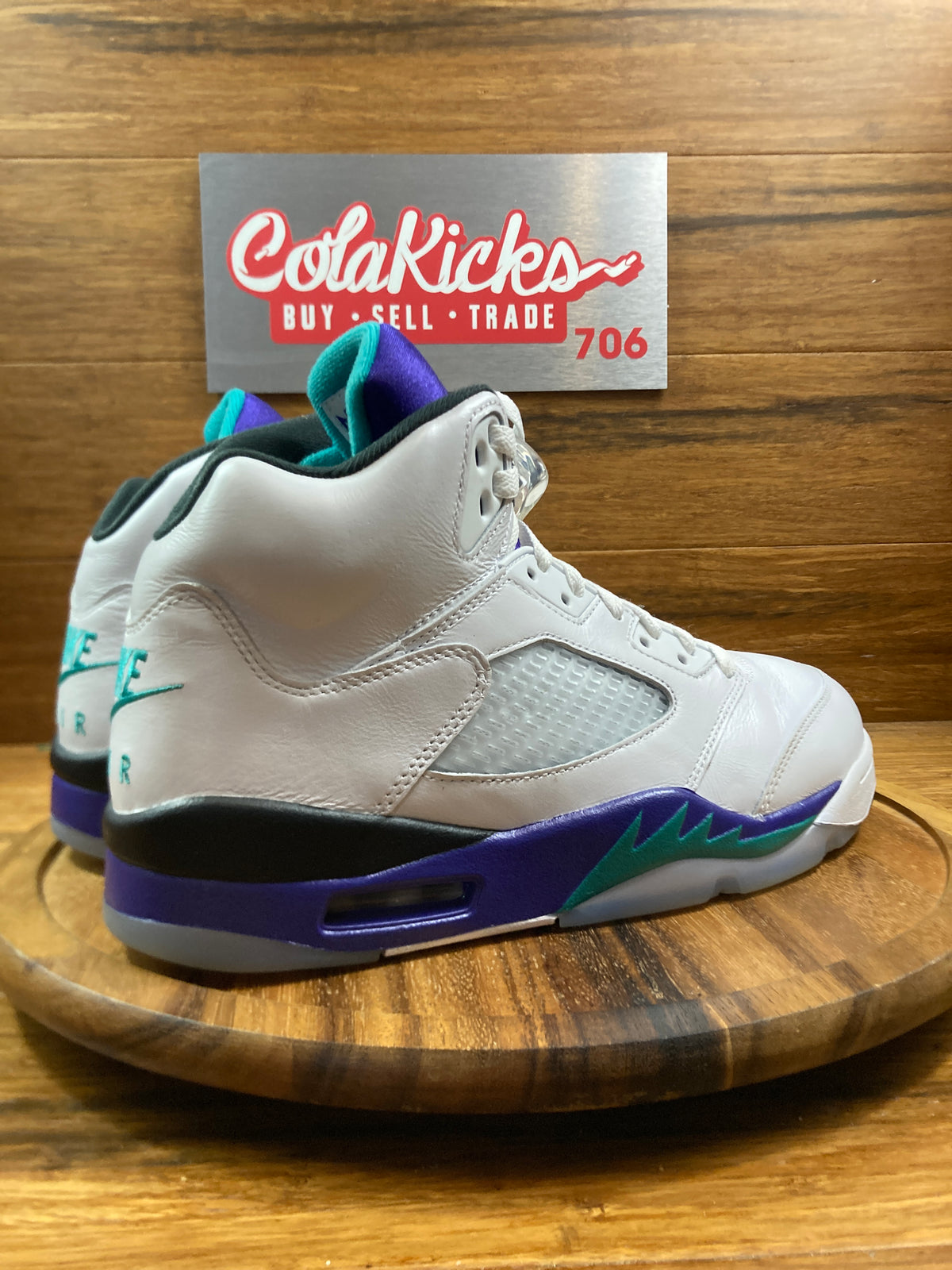 Jordan 5 Retro Grape (2025)