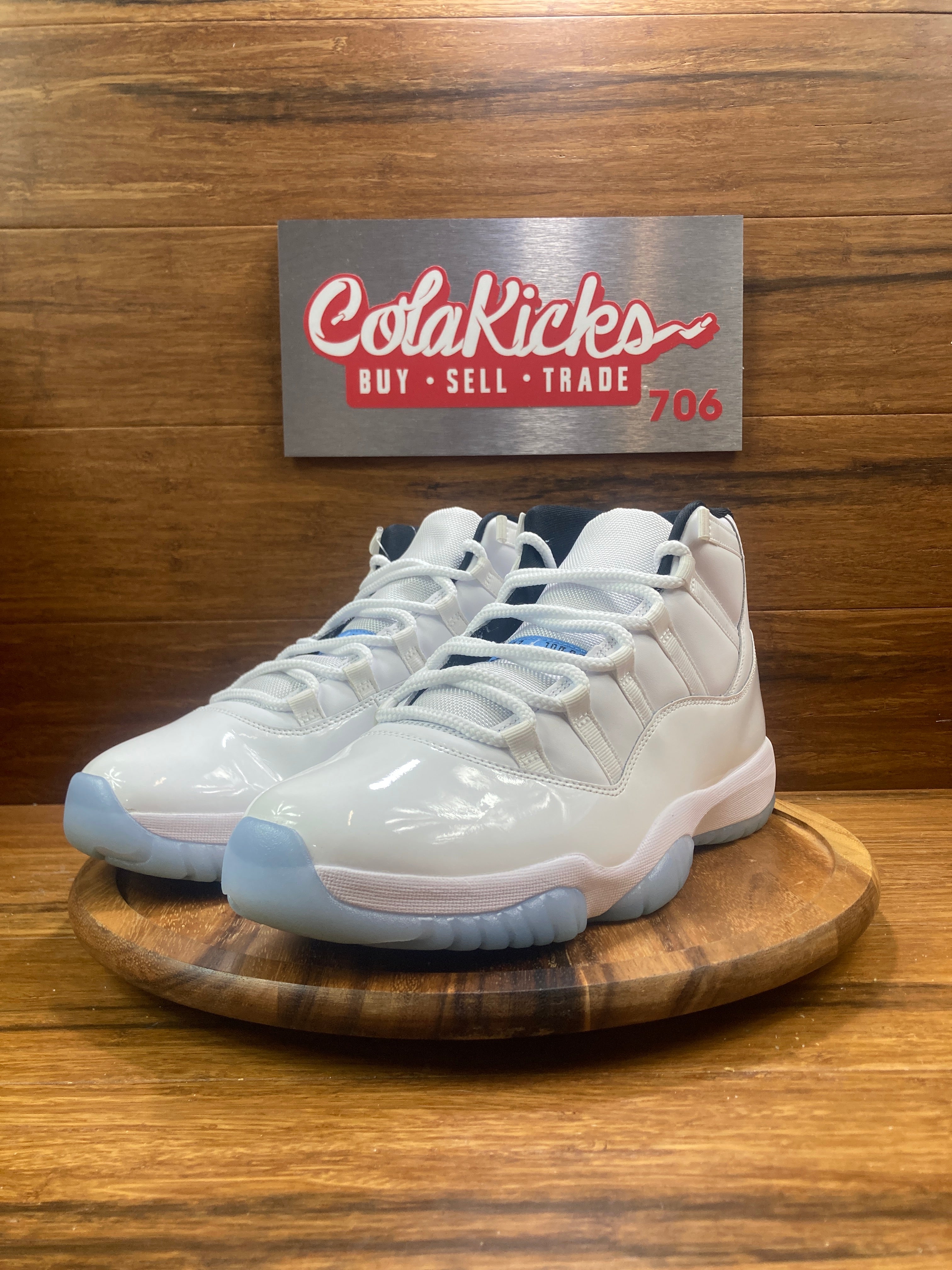 Jordan 11 Retro Legend Blue (2024)