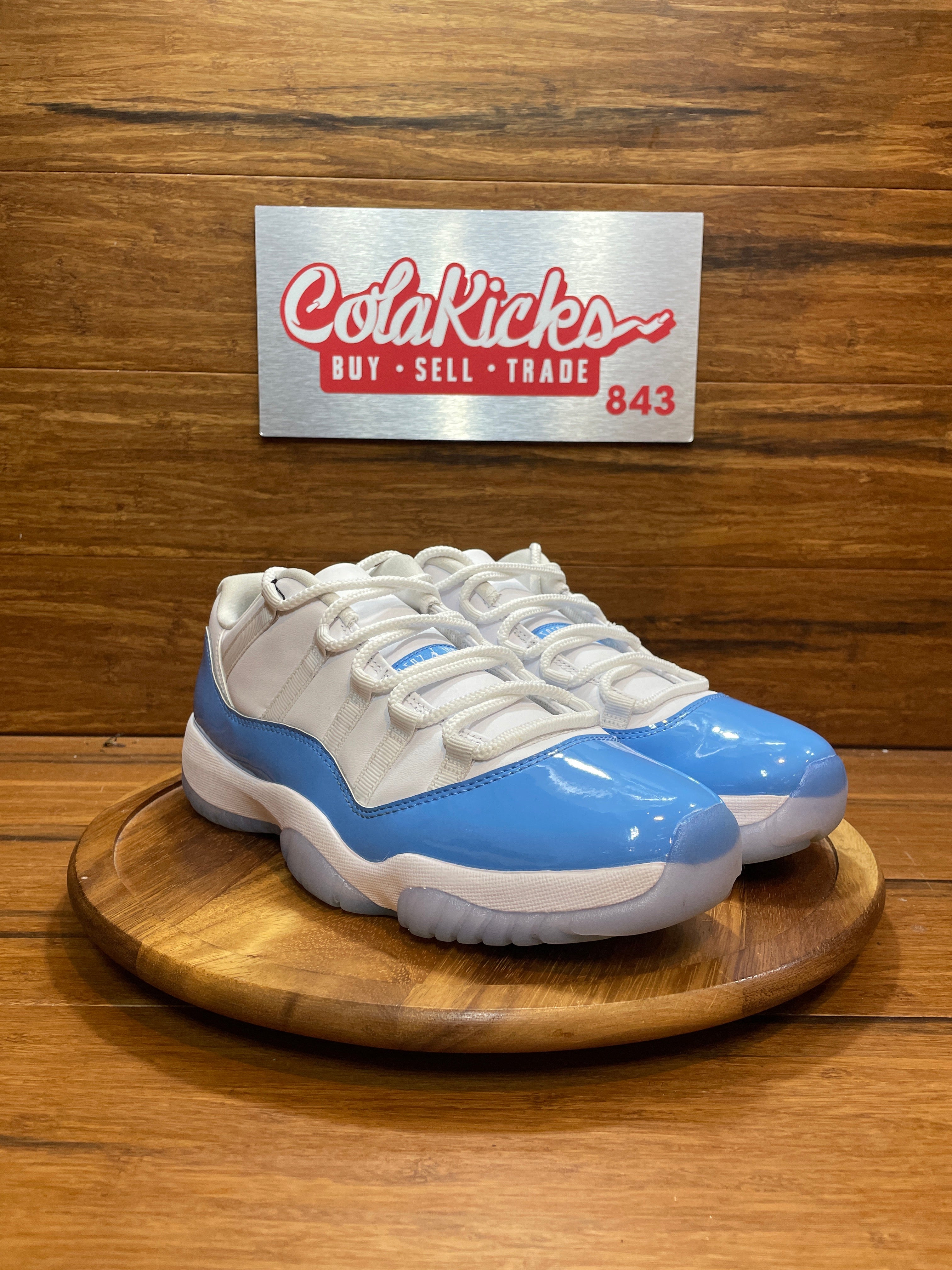 Jordan 11 Retro Low University Blue (2026)