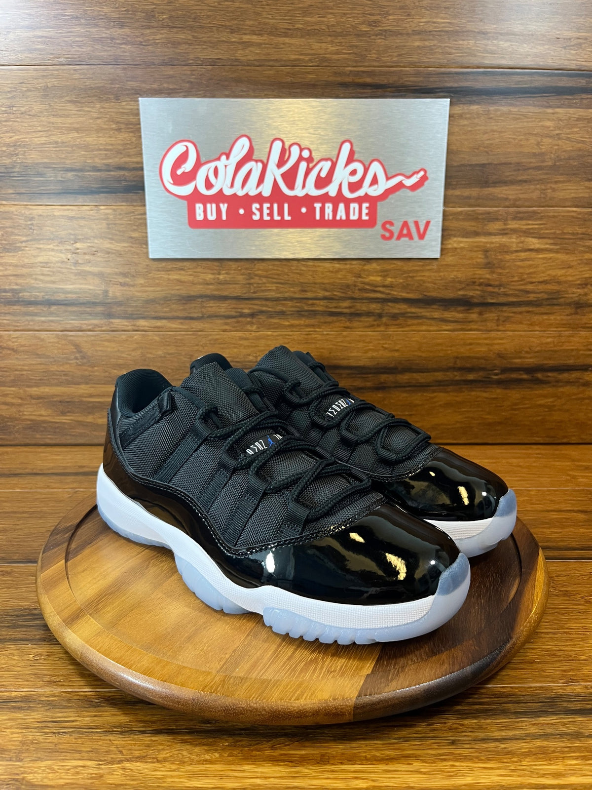 Jordan 11 Retro Low Space Jam