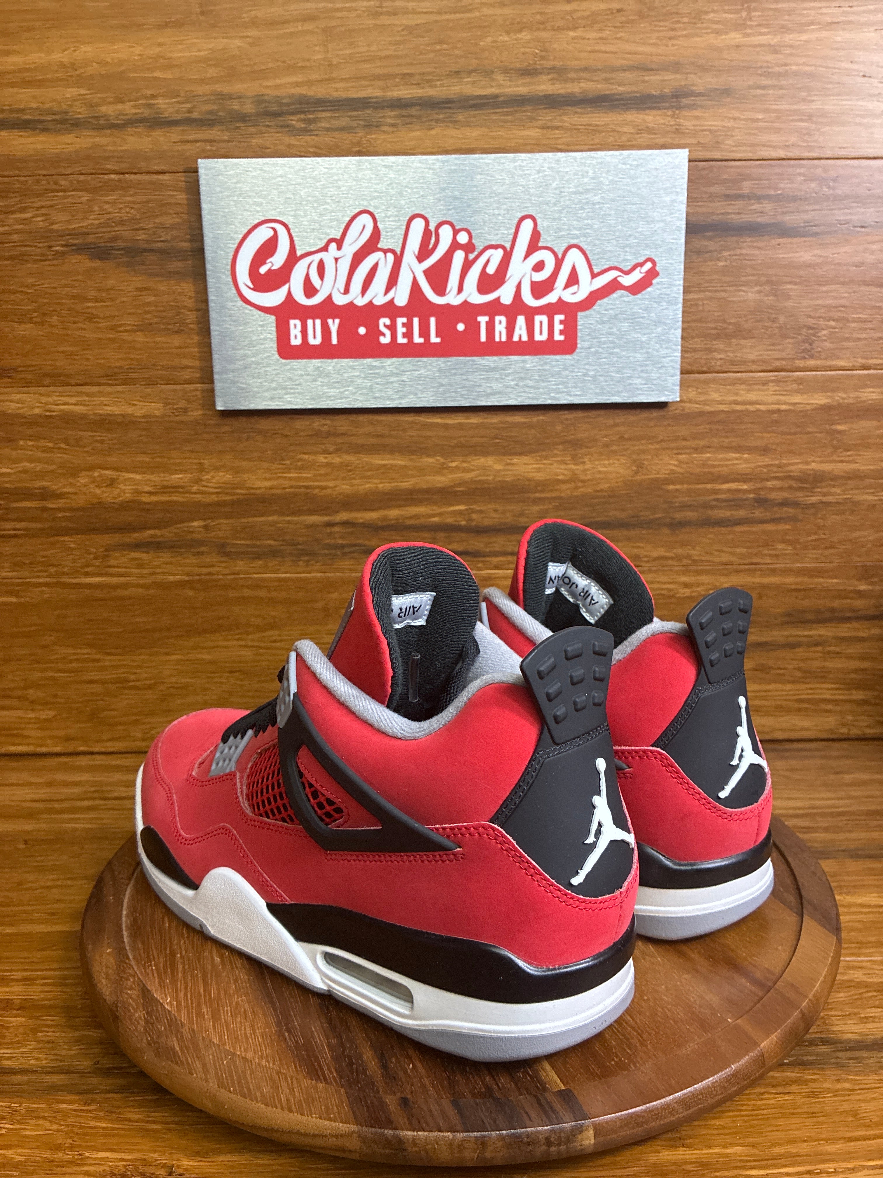 Jordan 4 Retro Toro Bravo (2026)