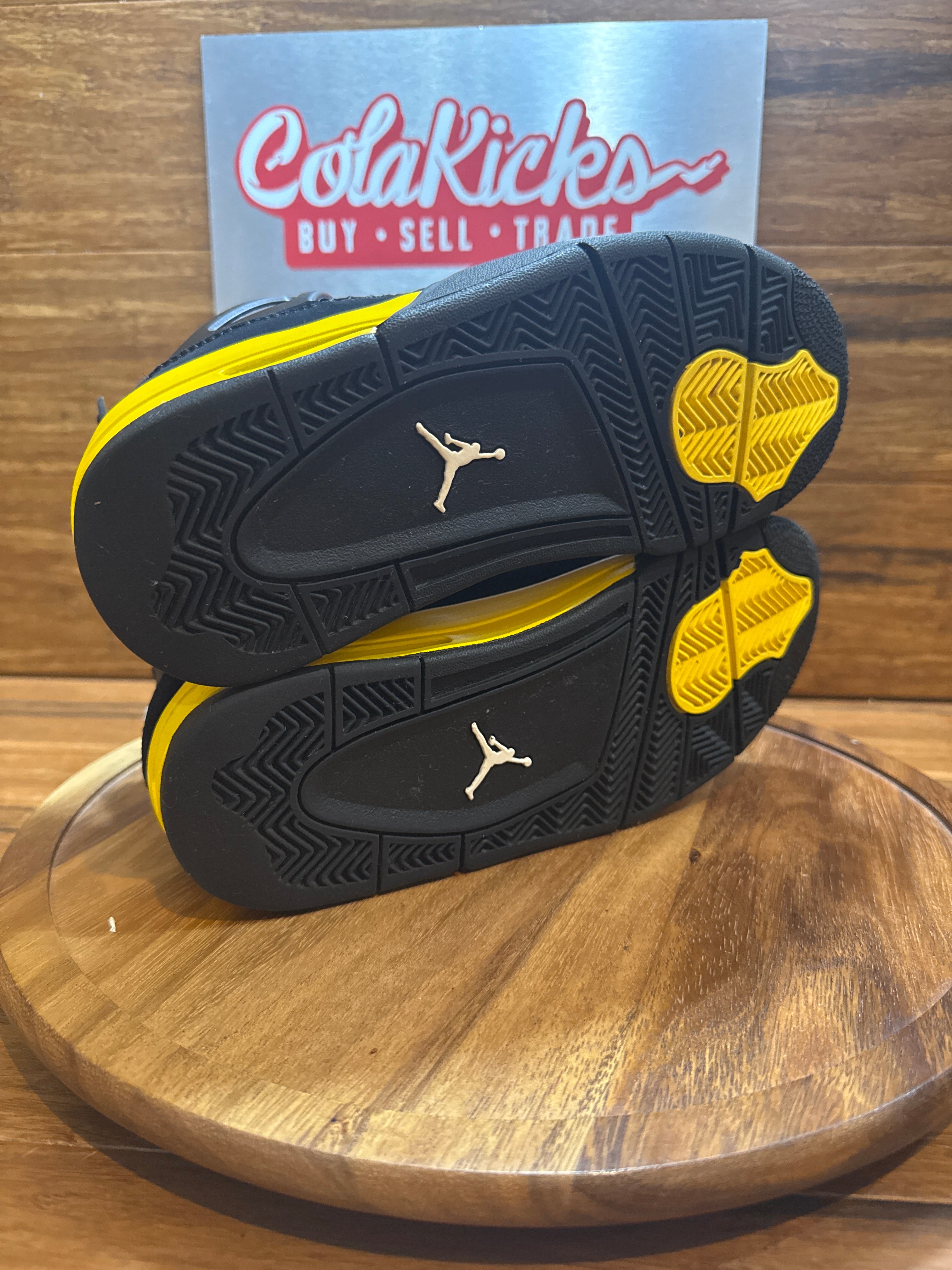 Jordan 4 Retro Thunder (GS)