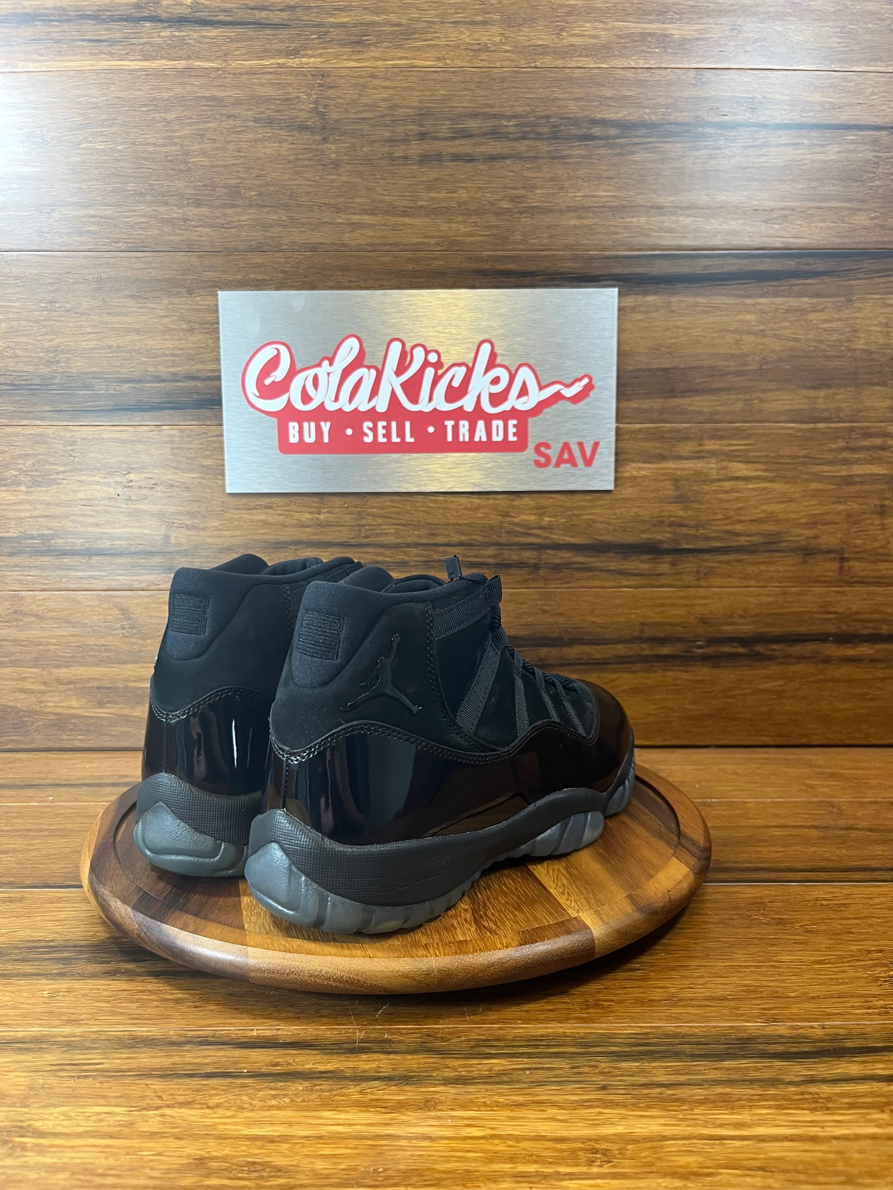 Jordan 11 Retro Cap and Gown