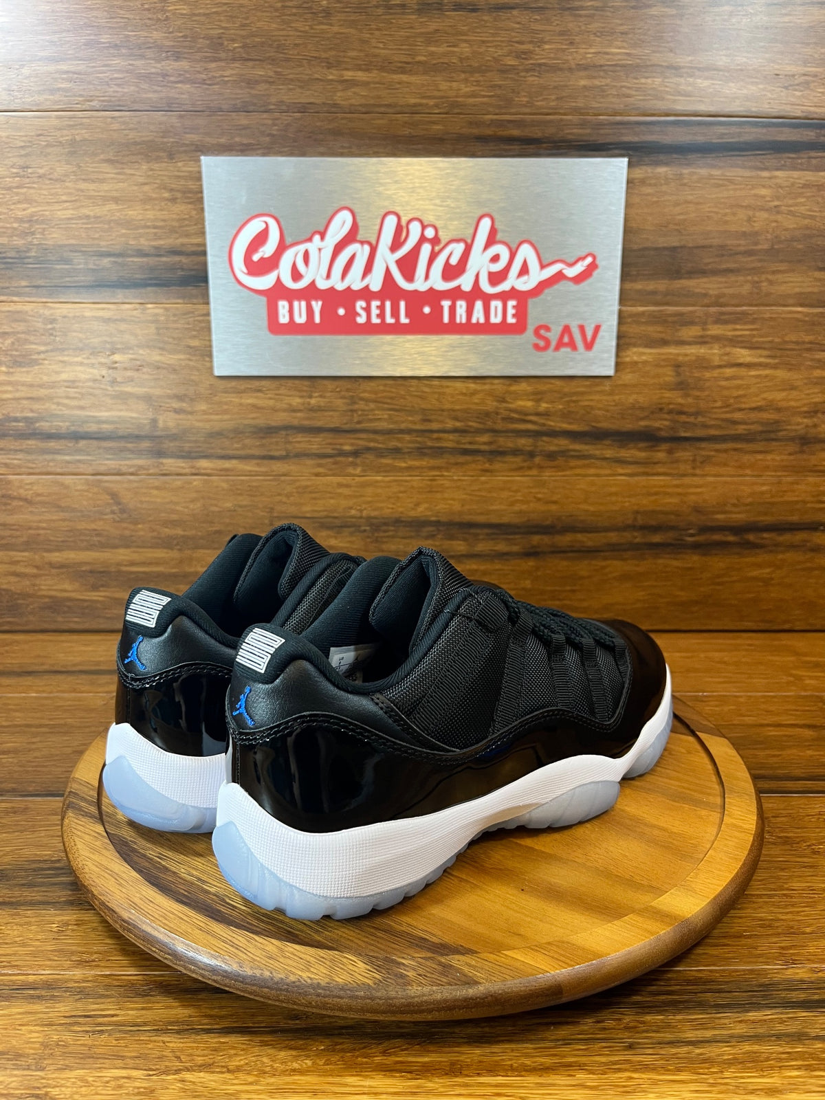 Jordan 11 Retro Low Space Jam