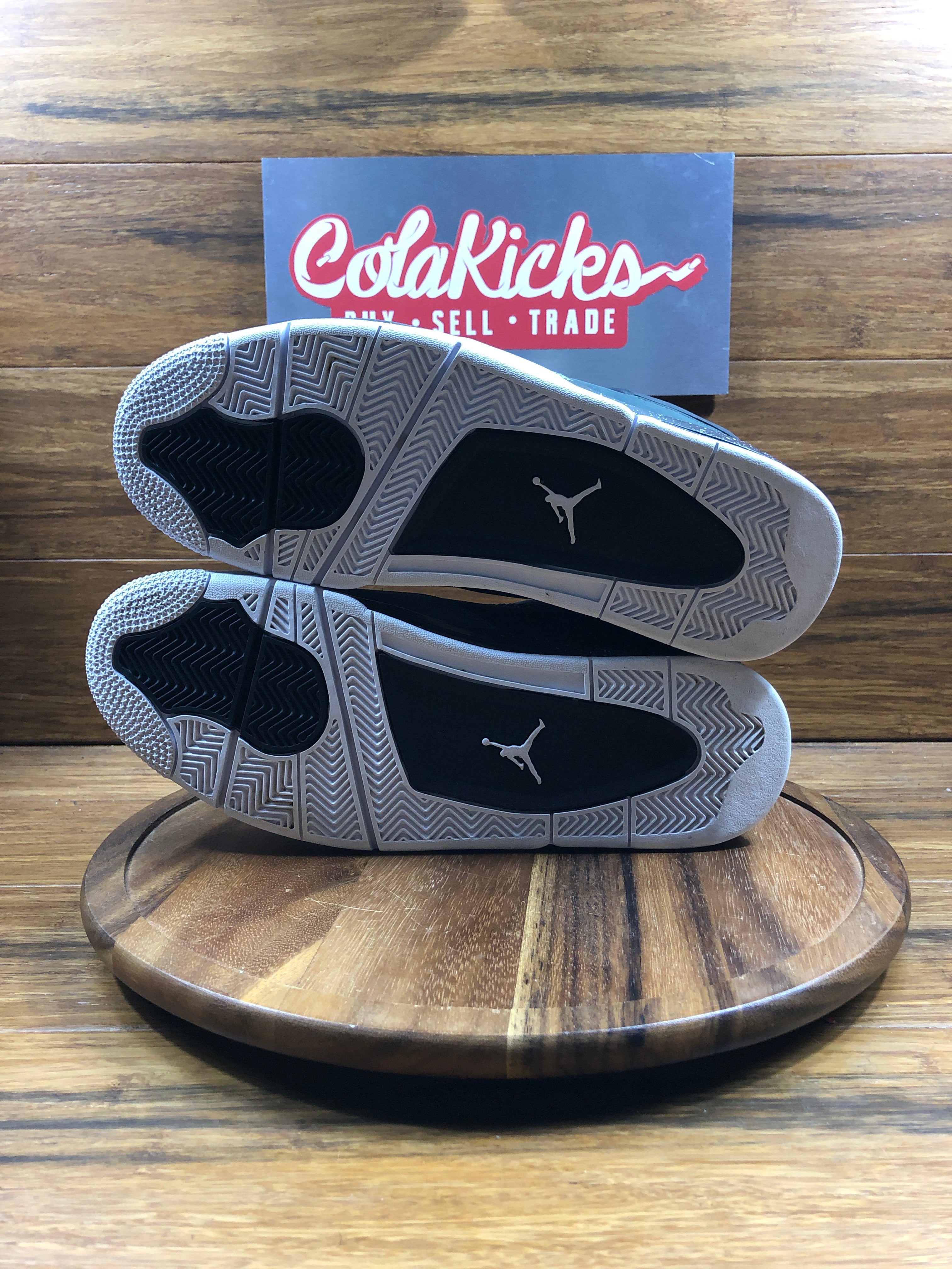Jordan 4 Retro Fear (2024)