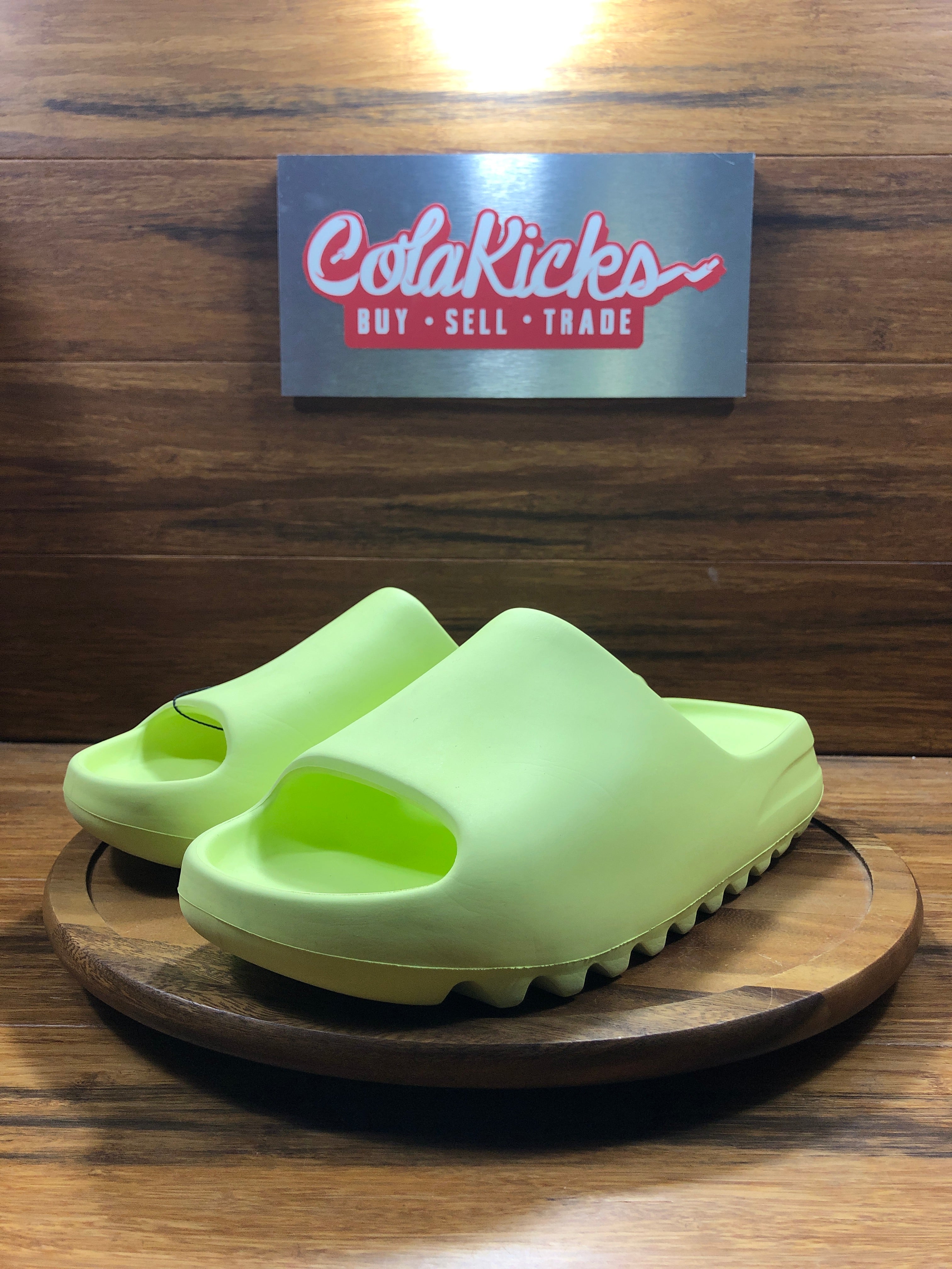新品　adidas yeezy slide GROW GREEN adidas Yeezy Slide Glow Green