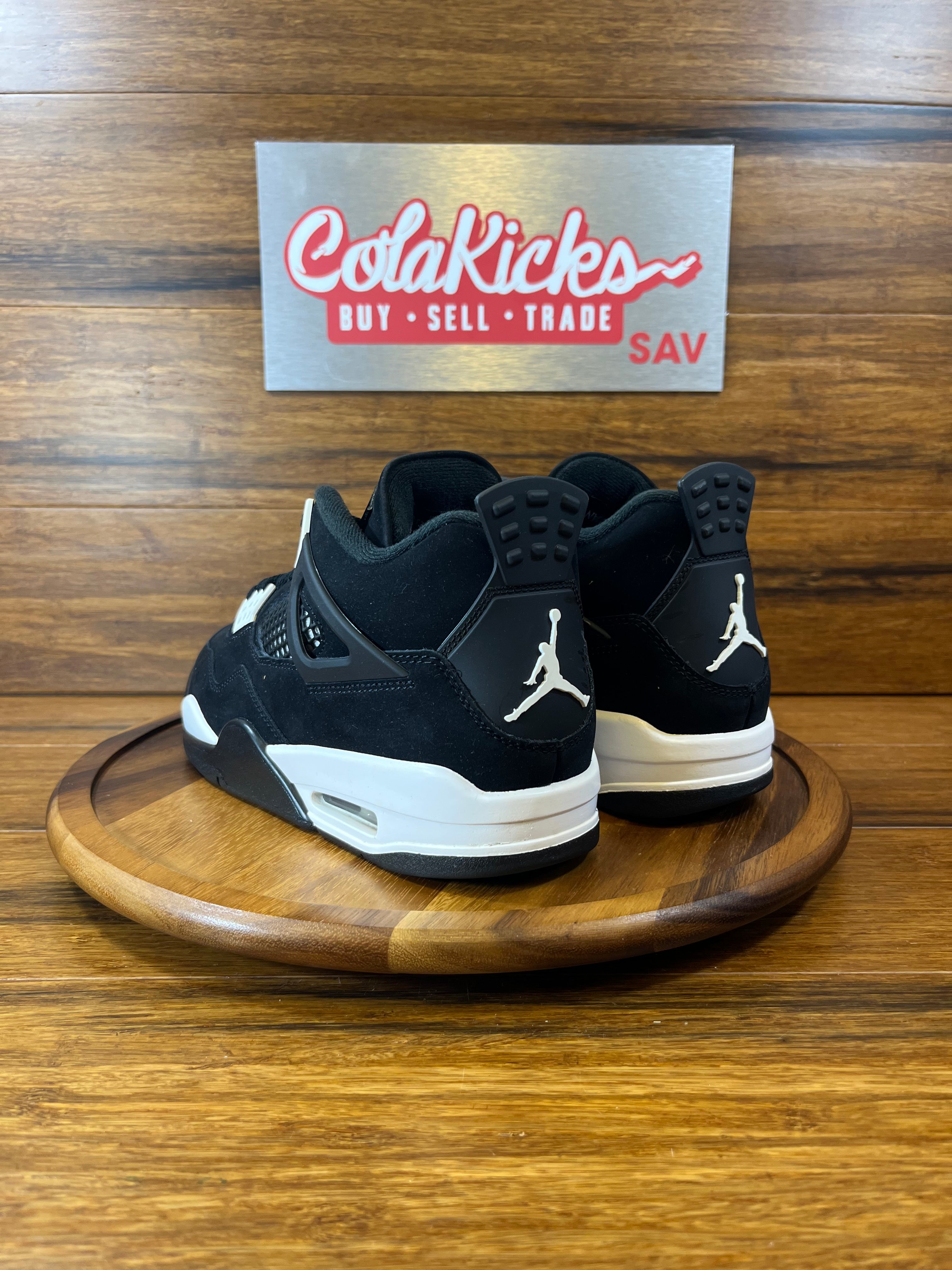 Jordan 4 Retro White Thunder