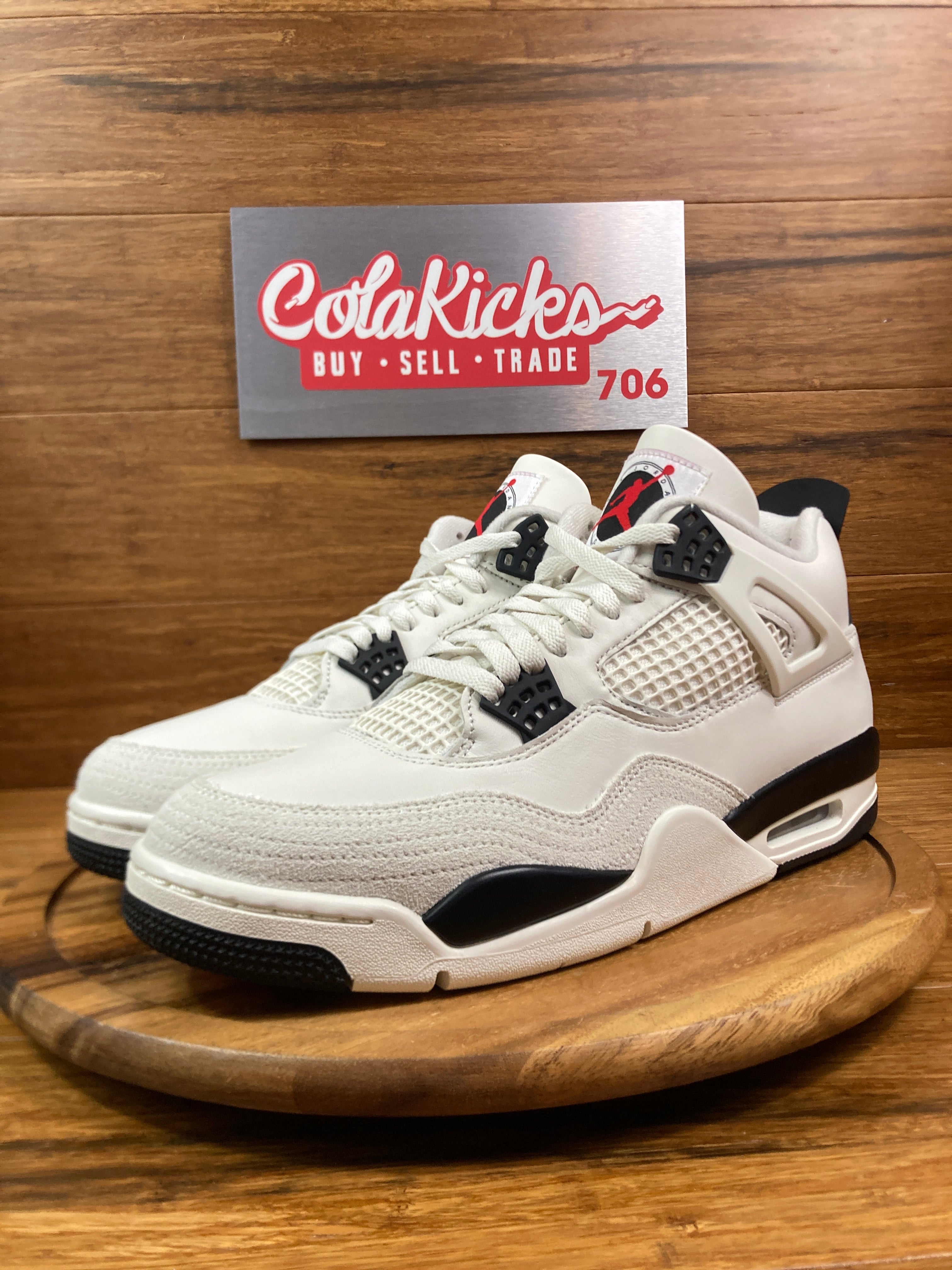 Jordan 4 Retro OG Flight Club