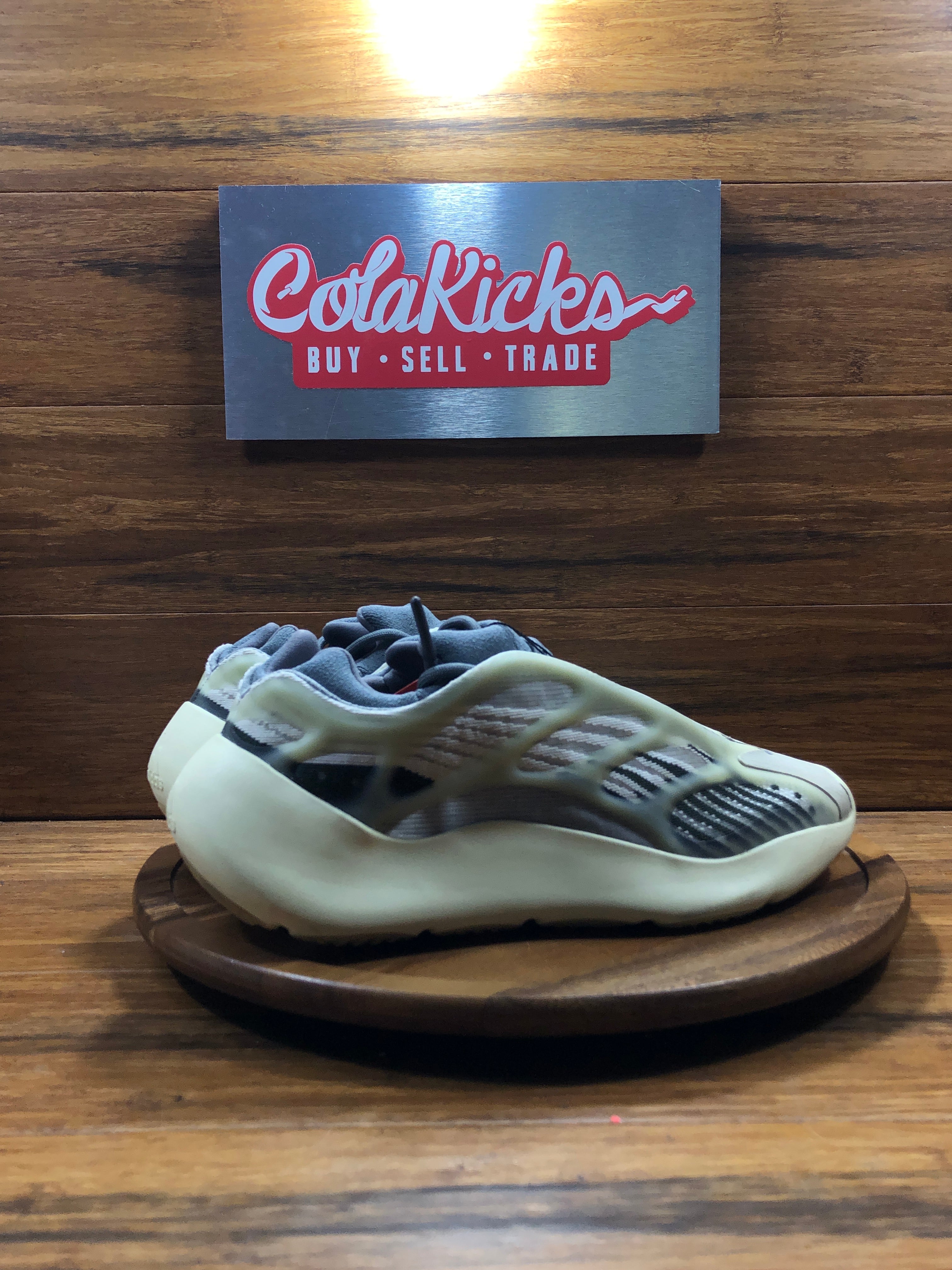 adidas Yeezy 700 V3 Fade Salt