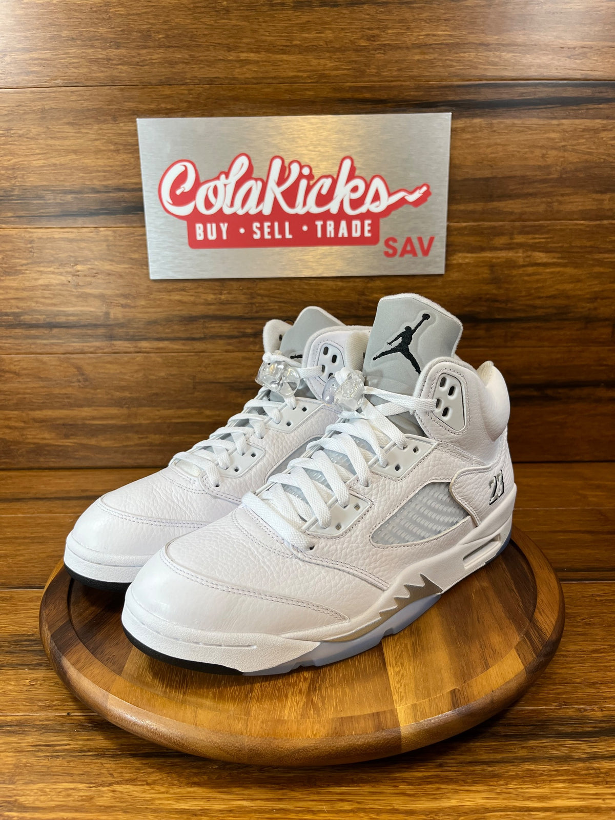 Jordan 5 Retro White Metallic (2026)