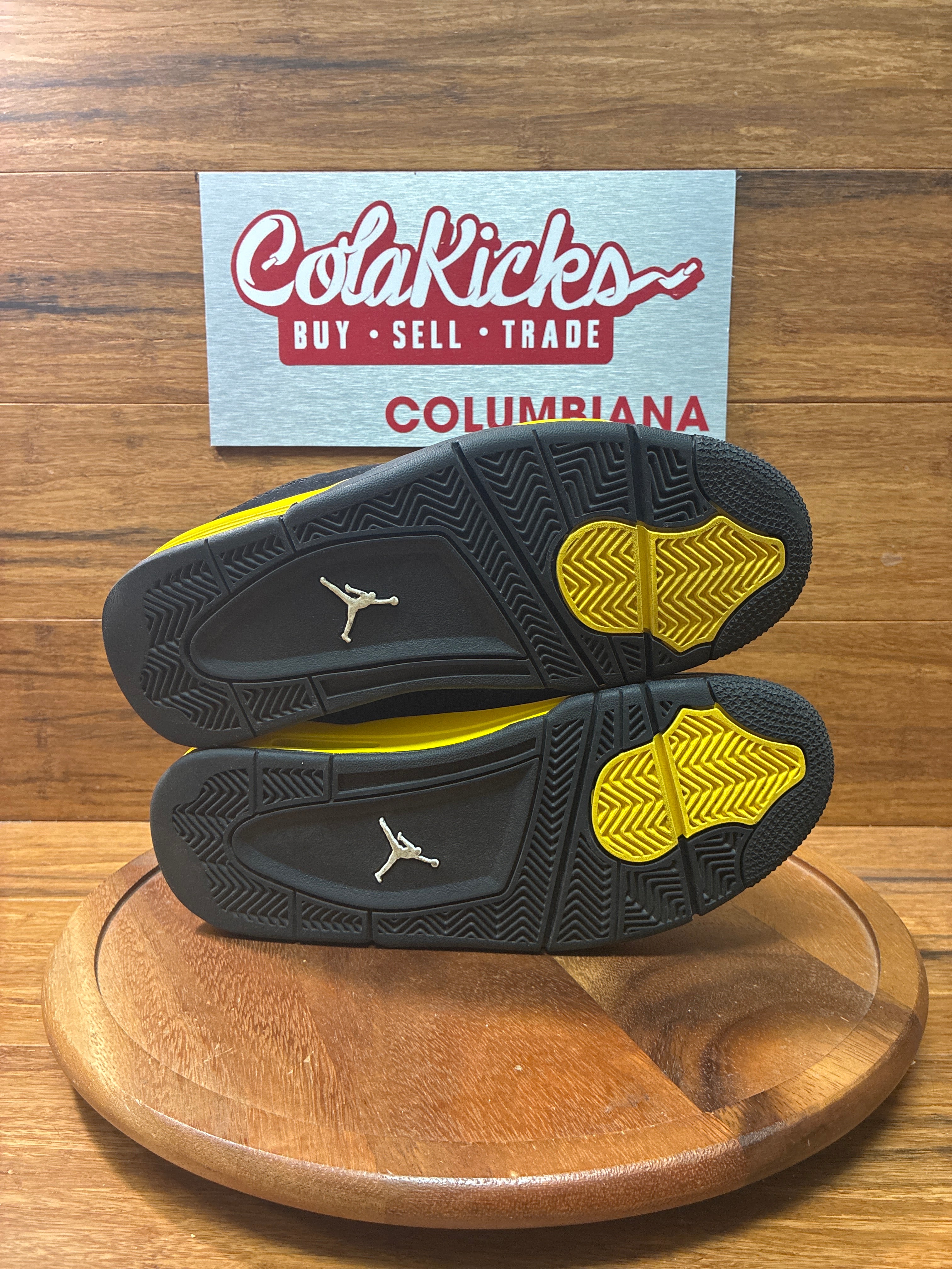 Jordan 4 Retro Thunder (2023) (GS)
