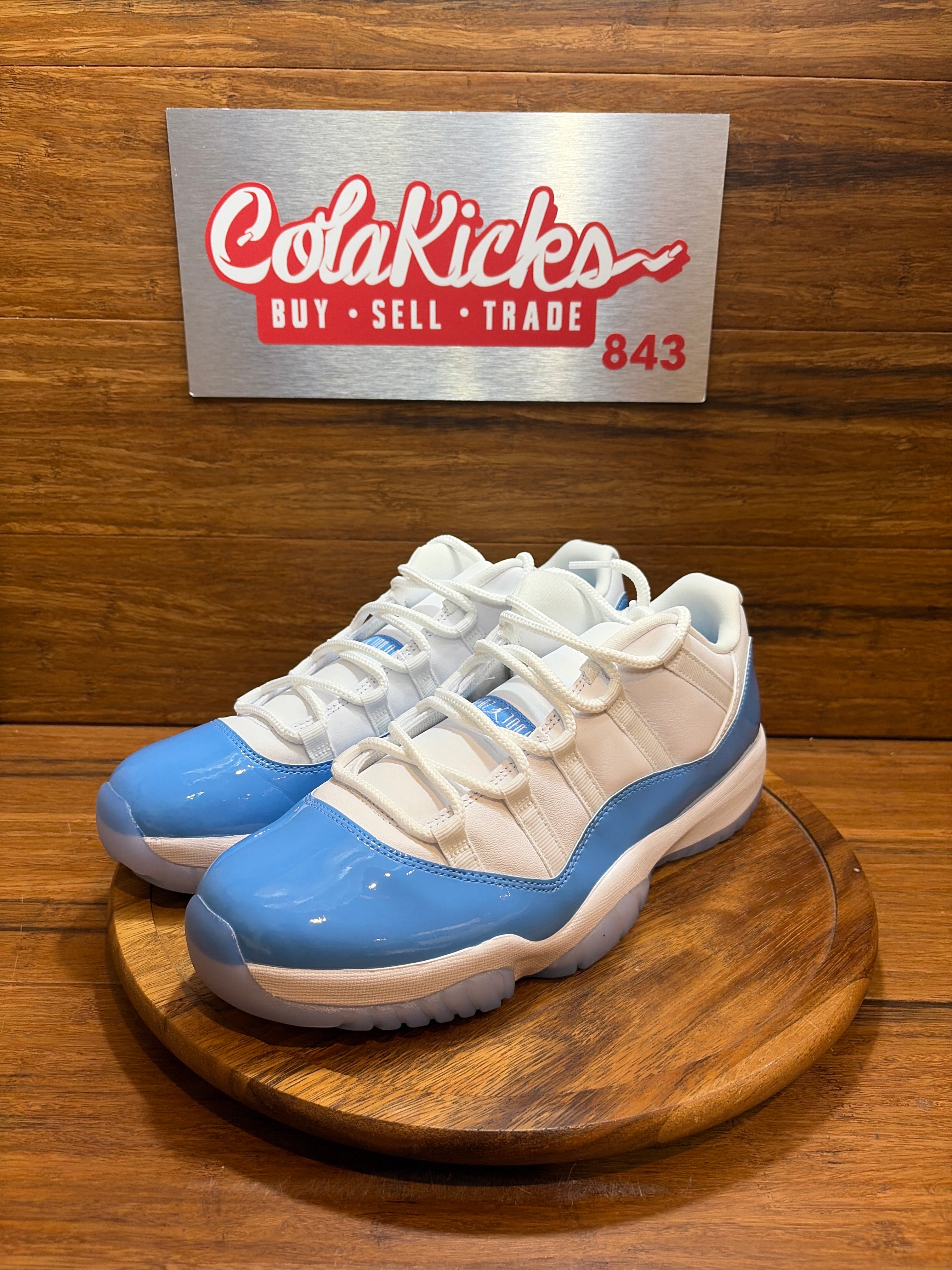 Jordan 11 Retro Low University Blue (2026)