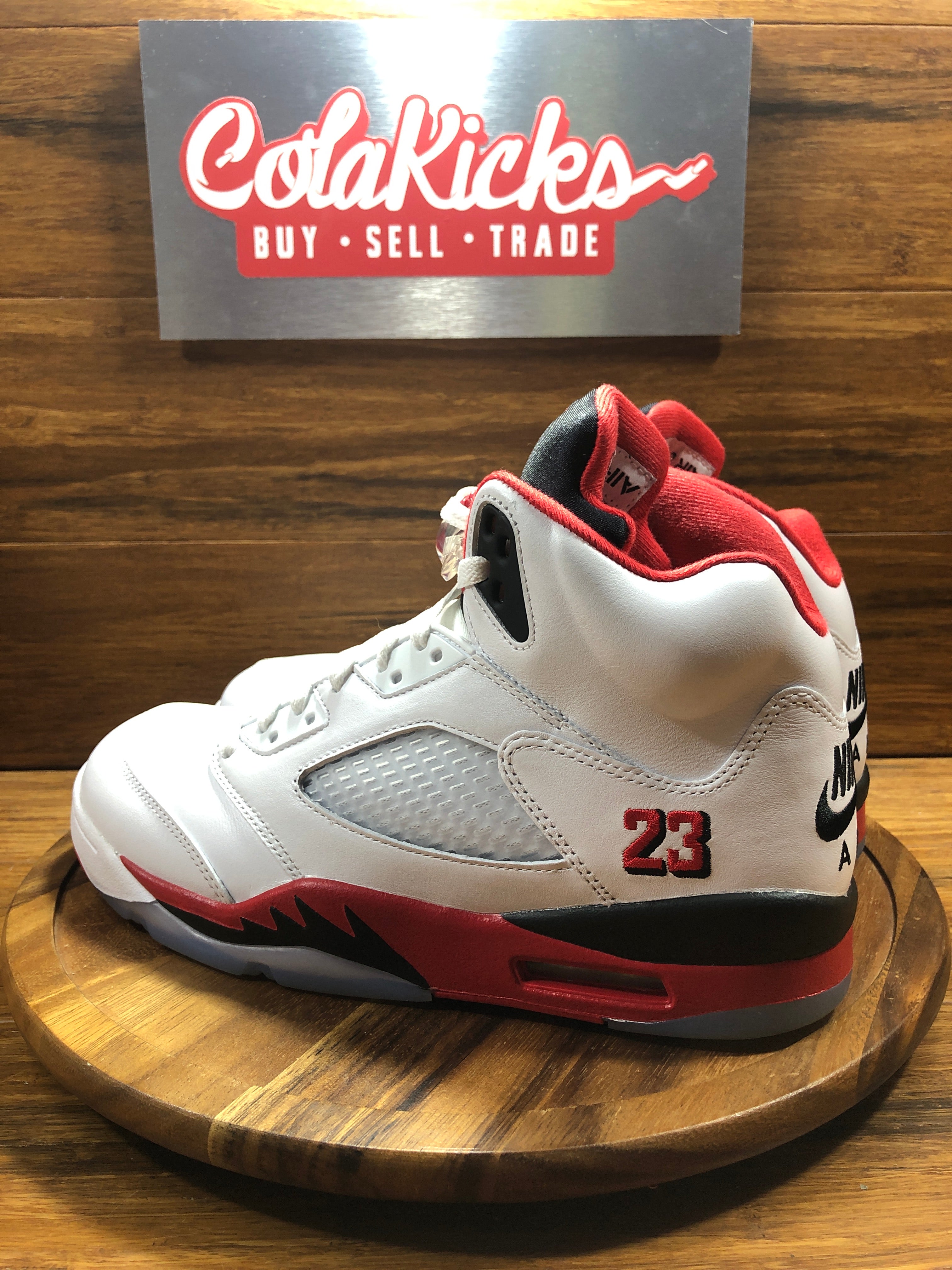 Jordan 5 Retro Fire Red Black Tongue (2025)