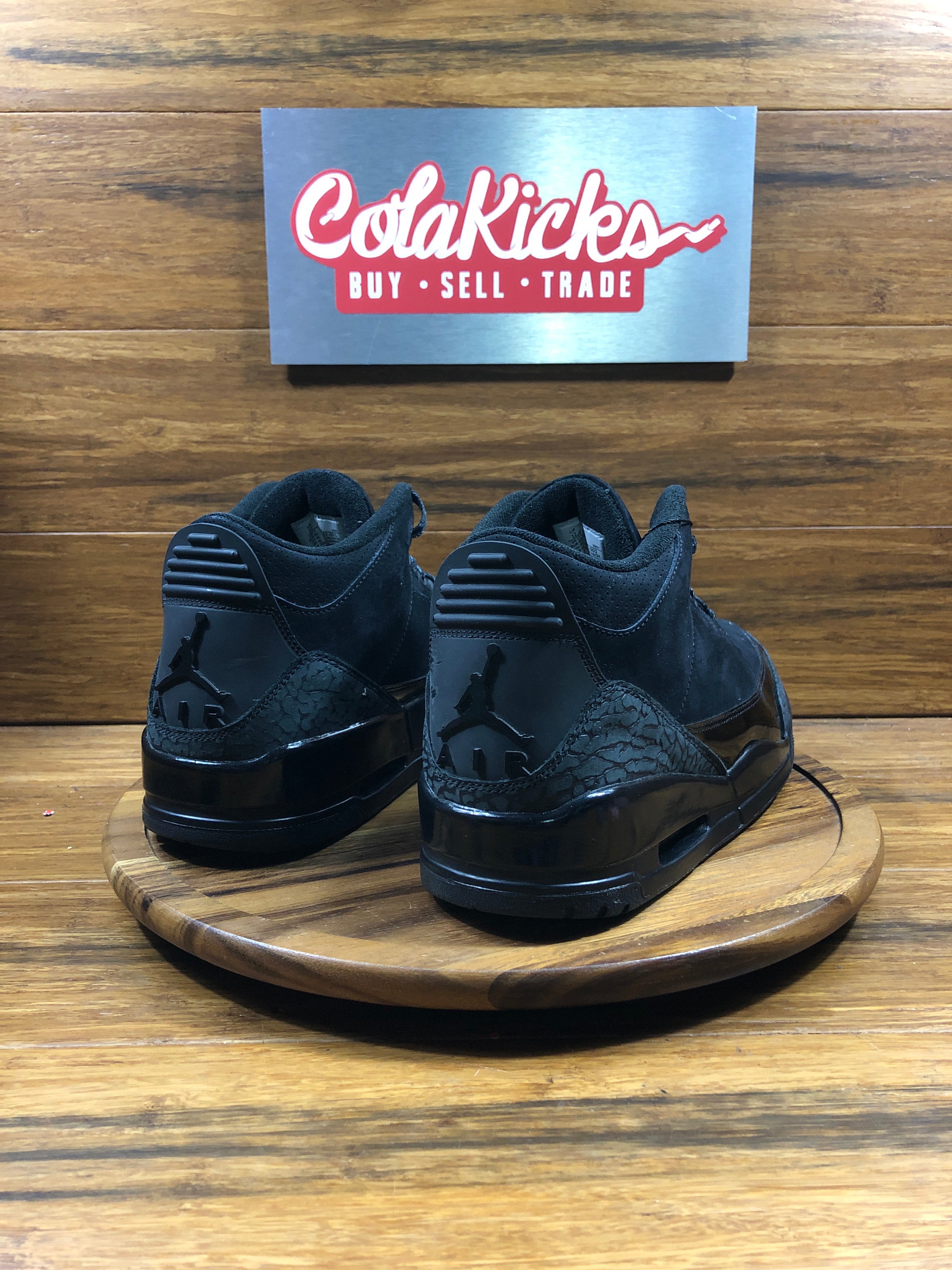 Jordan 3 Retro Black Cat (2025)