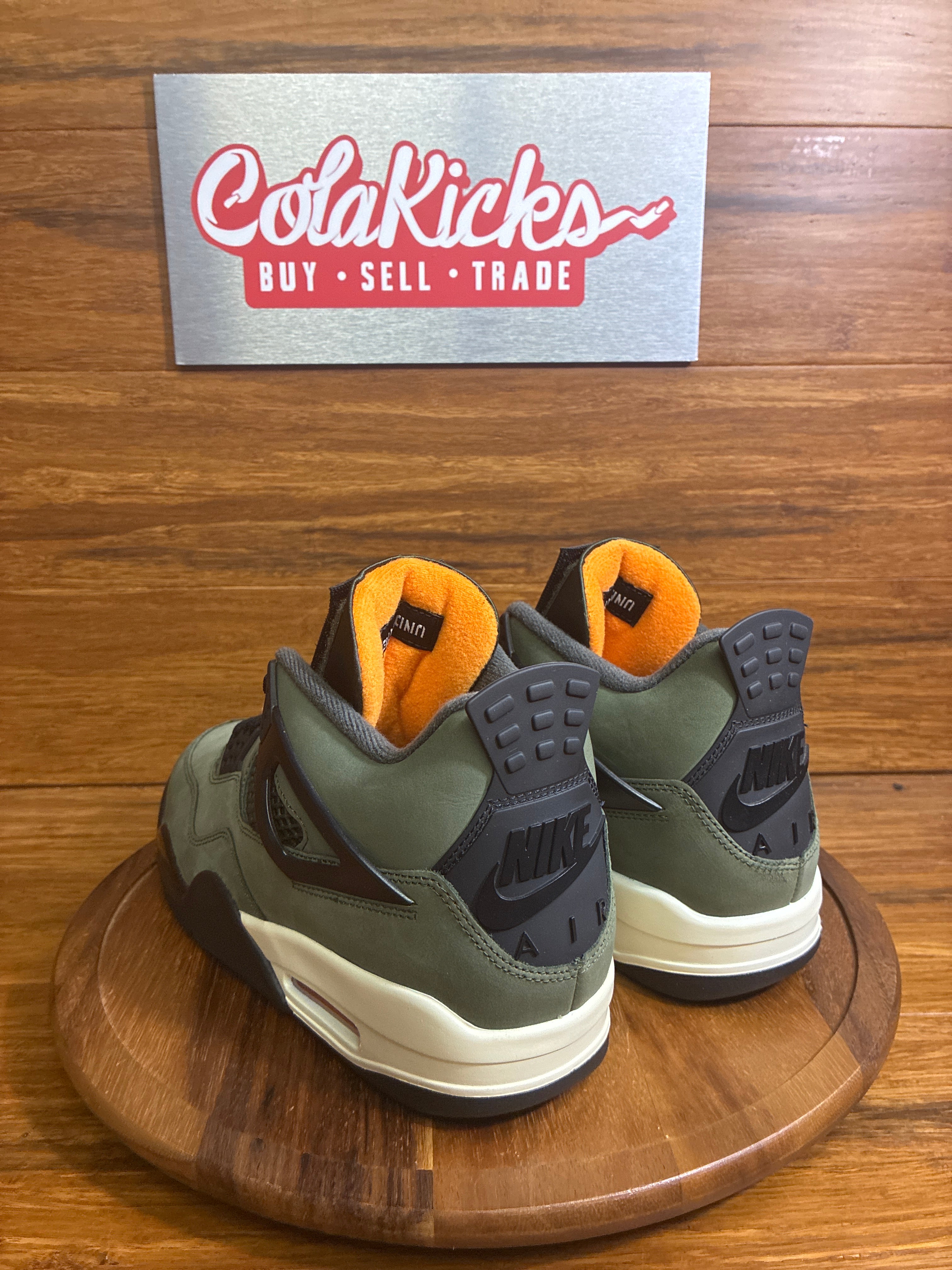 Jordan 4 Retro OG SP Undefeated (2025)