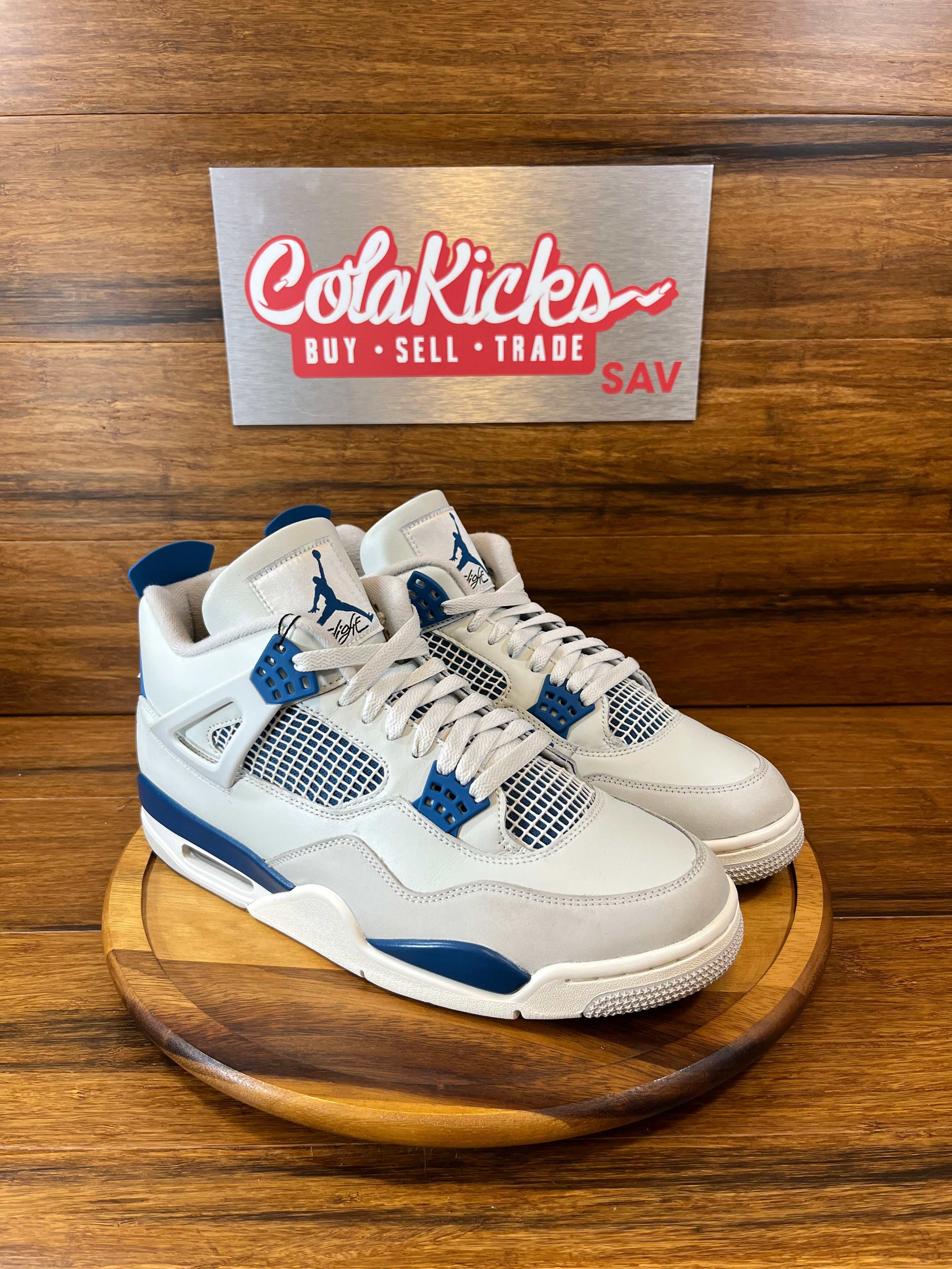 Jordan 4 Retro Military Blue (2024)