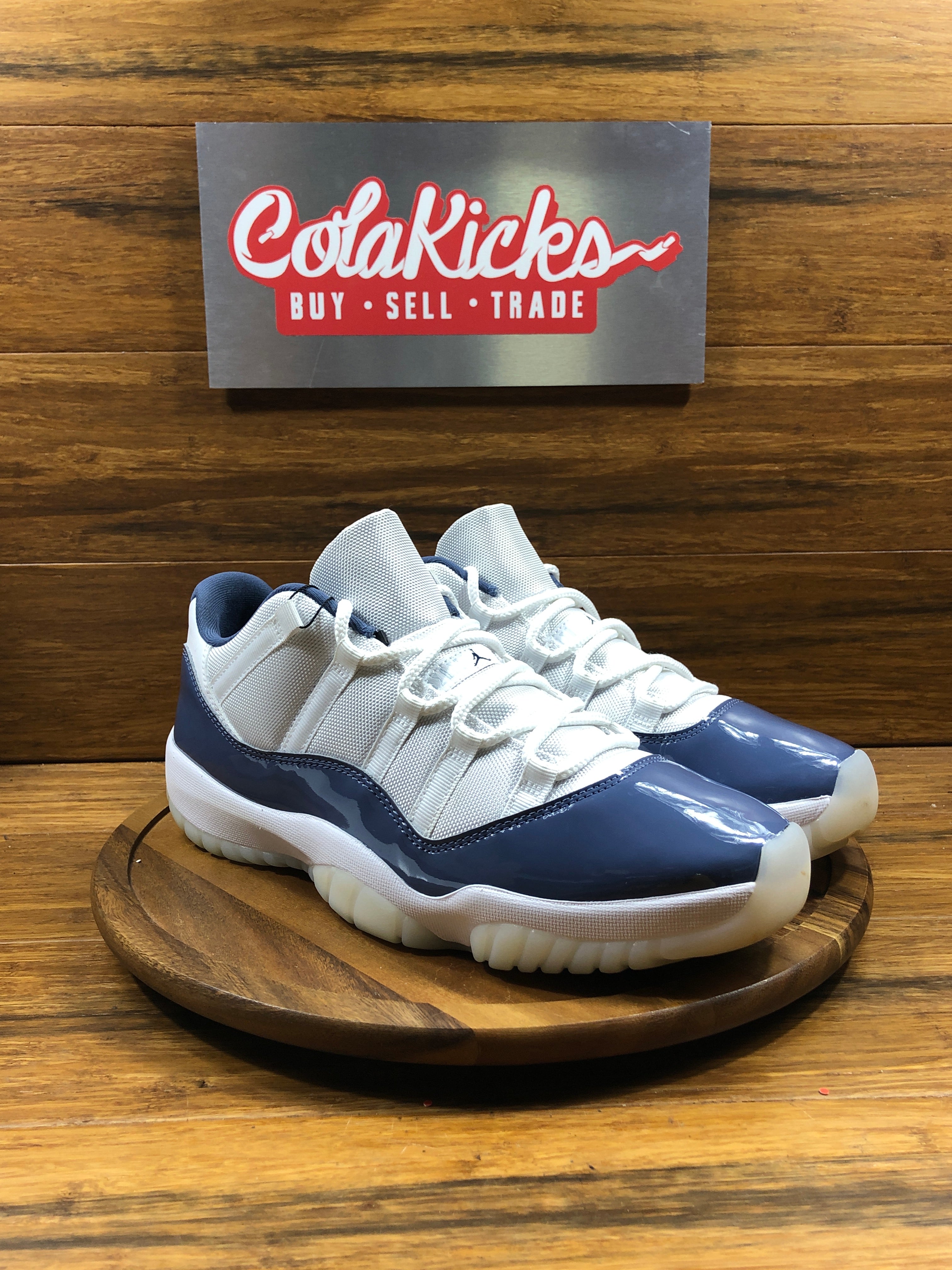 Jordan 11 Retro Low Diffused Blue