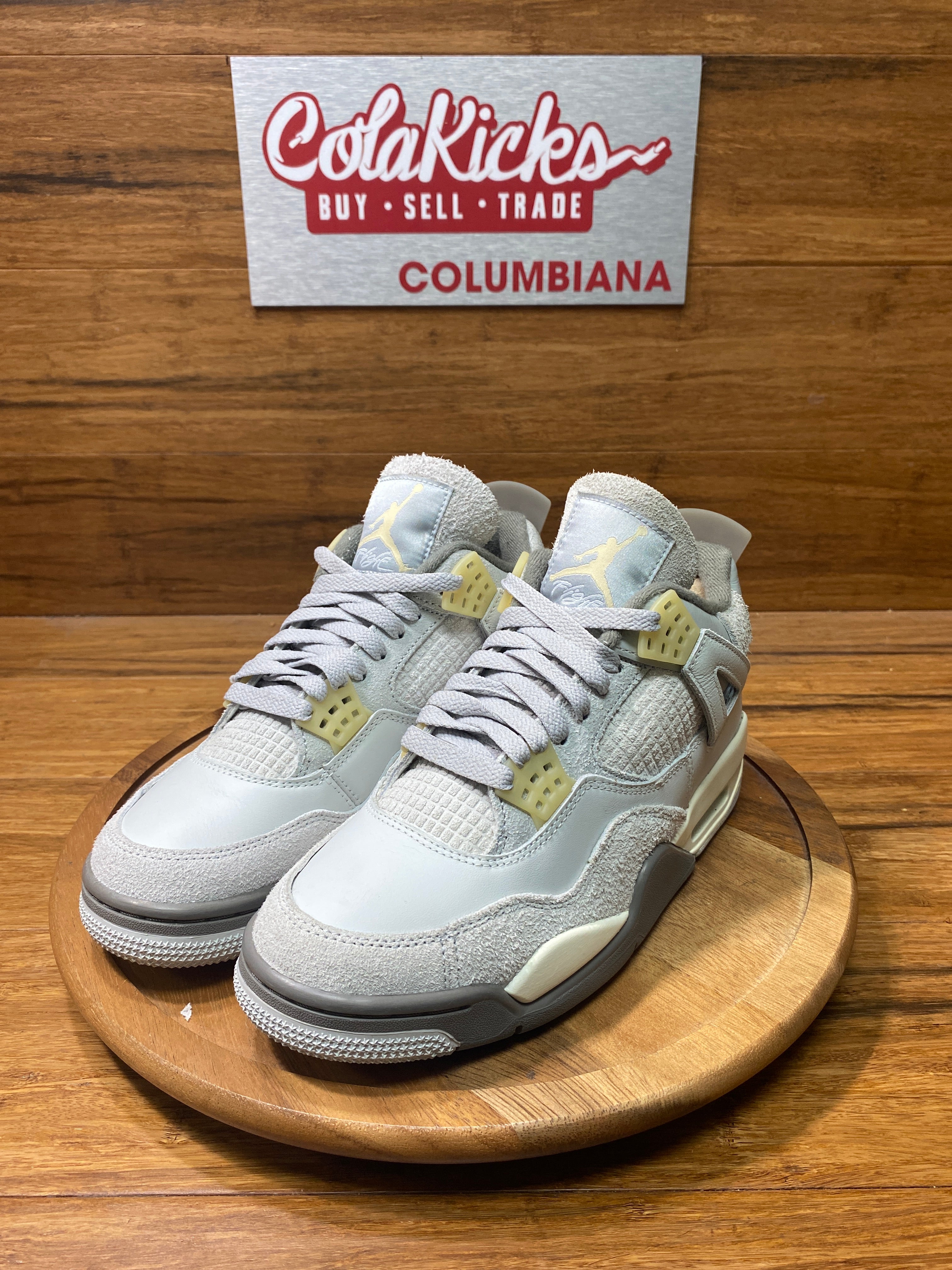 Jordan 4 Retro SE Craft Photon Dust