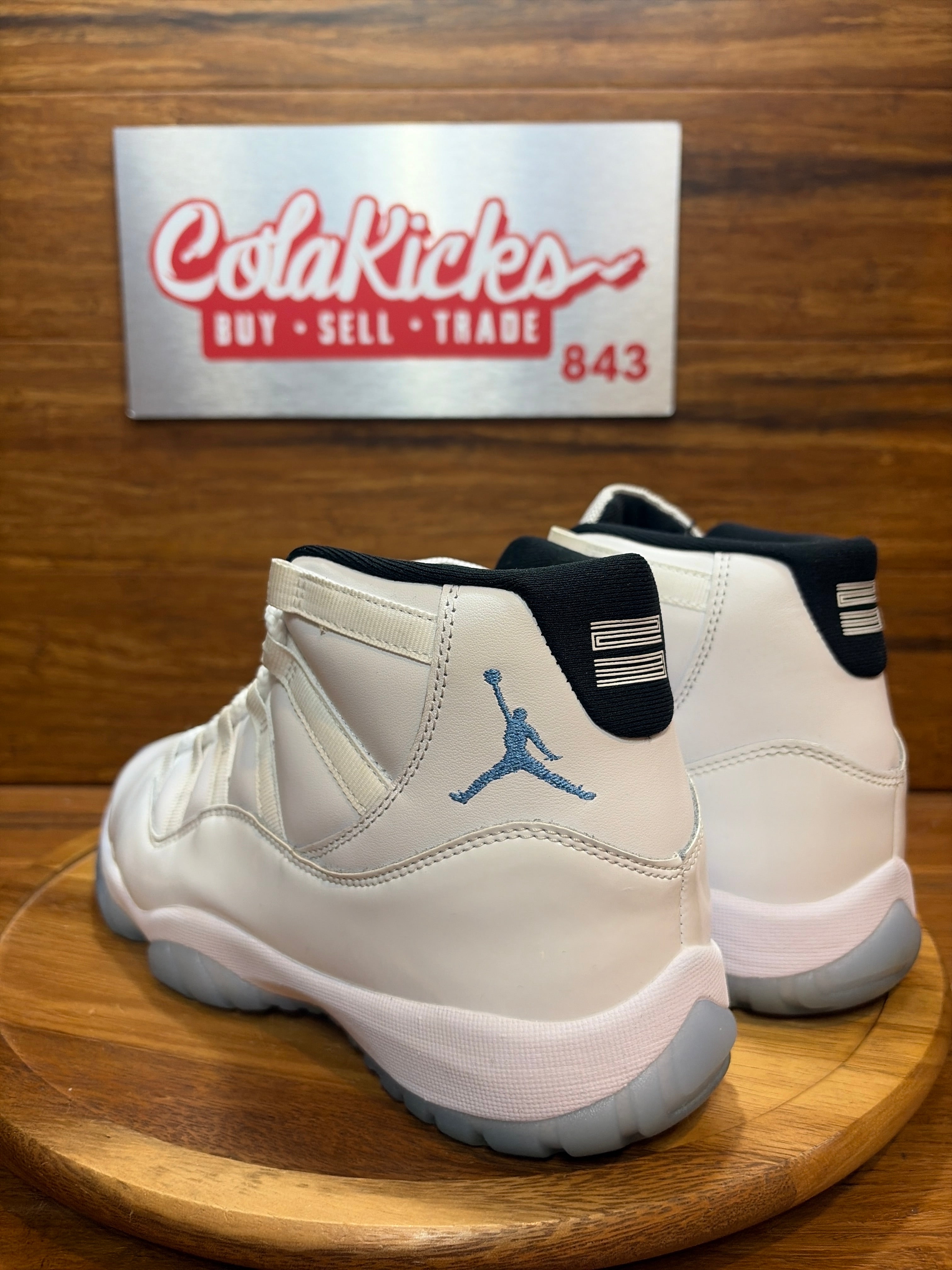 Jordan 11 Retro Legend Blue (2024)