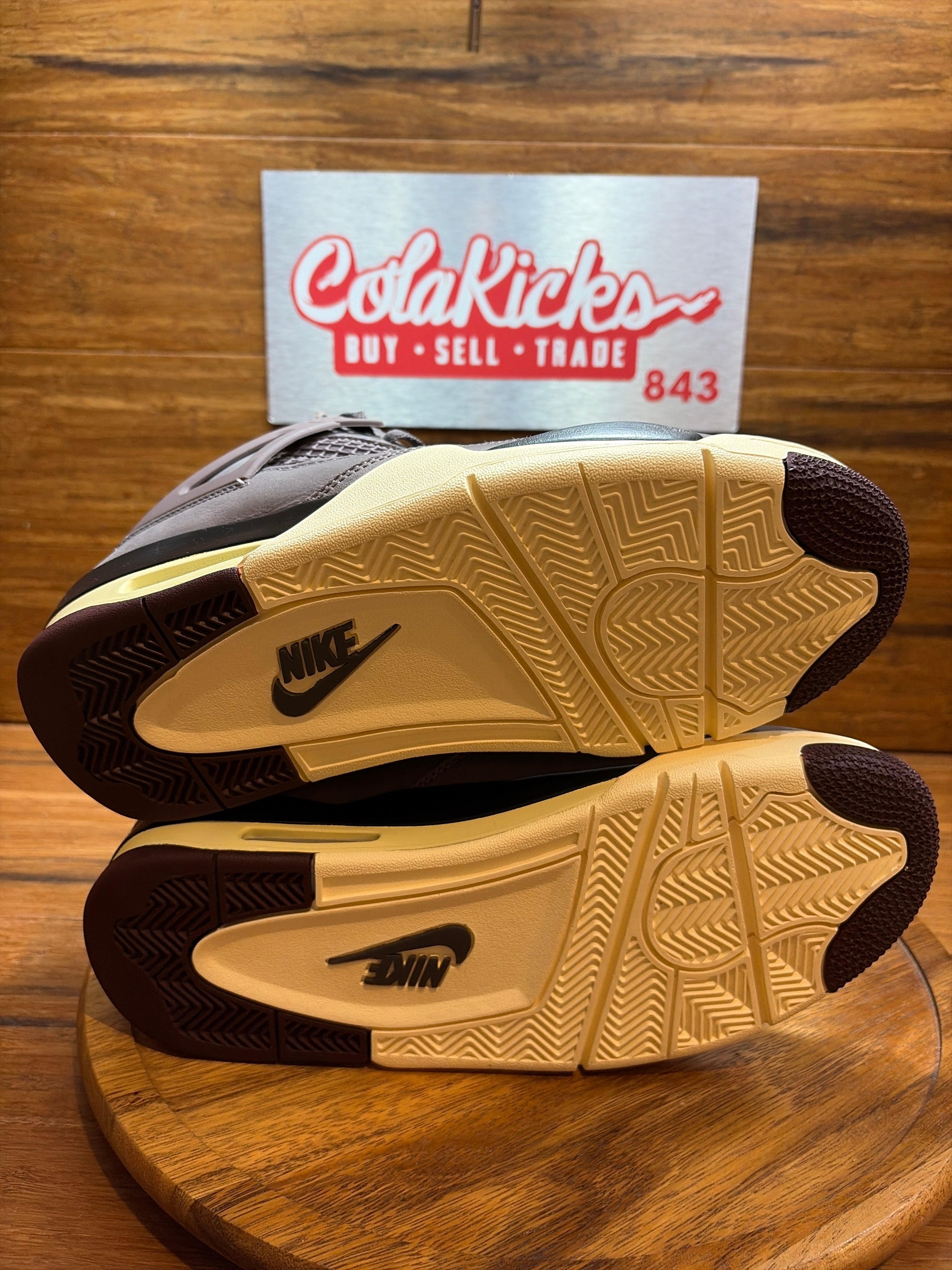 Jordan 4 Retro SP A Ma Maniére Violet Ore