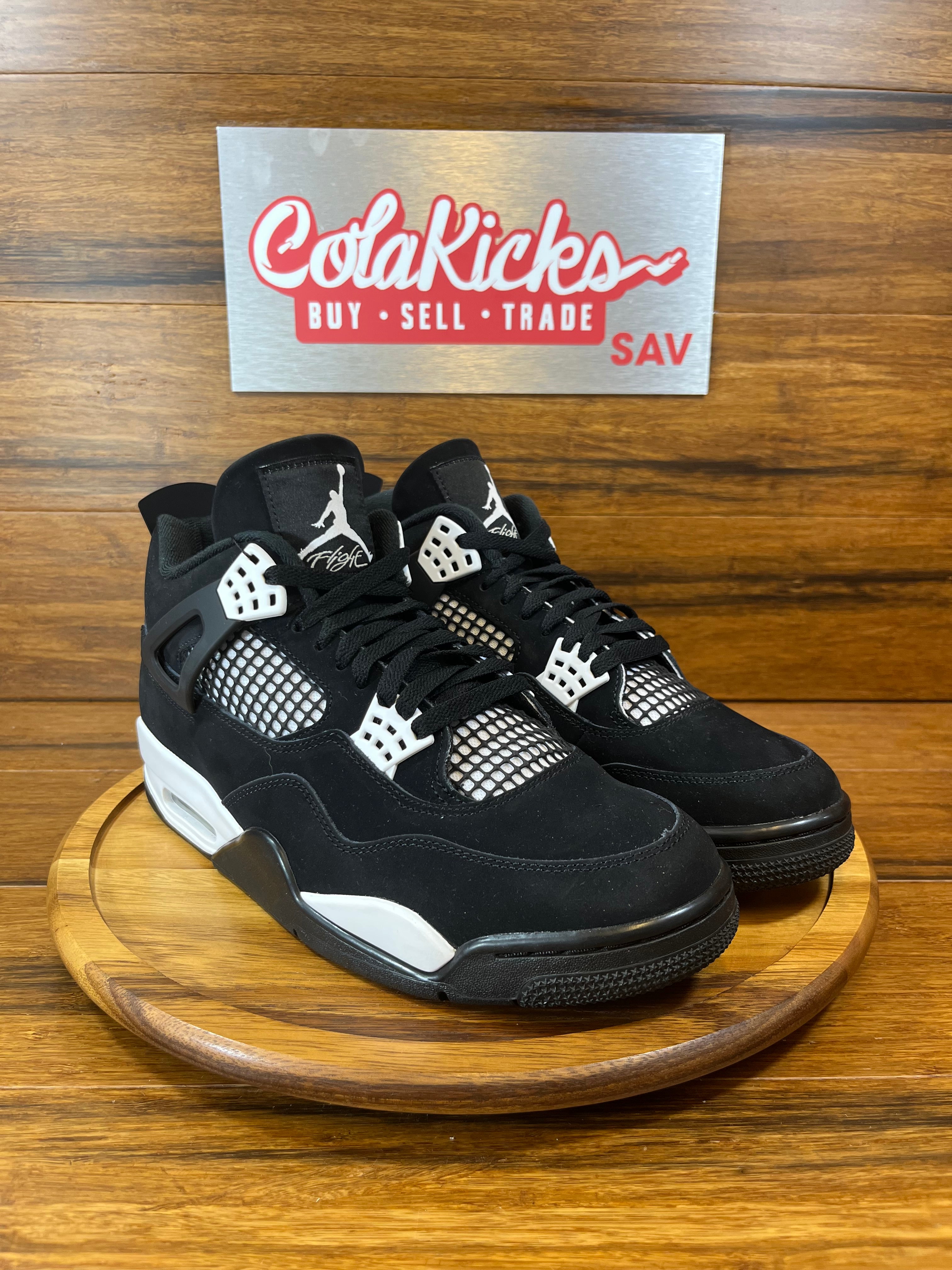 Jordan 4 Retro White Thunder