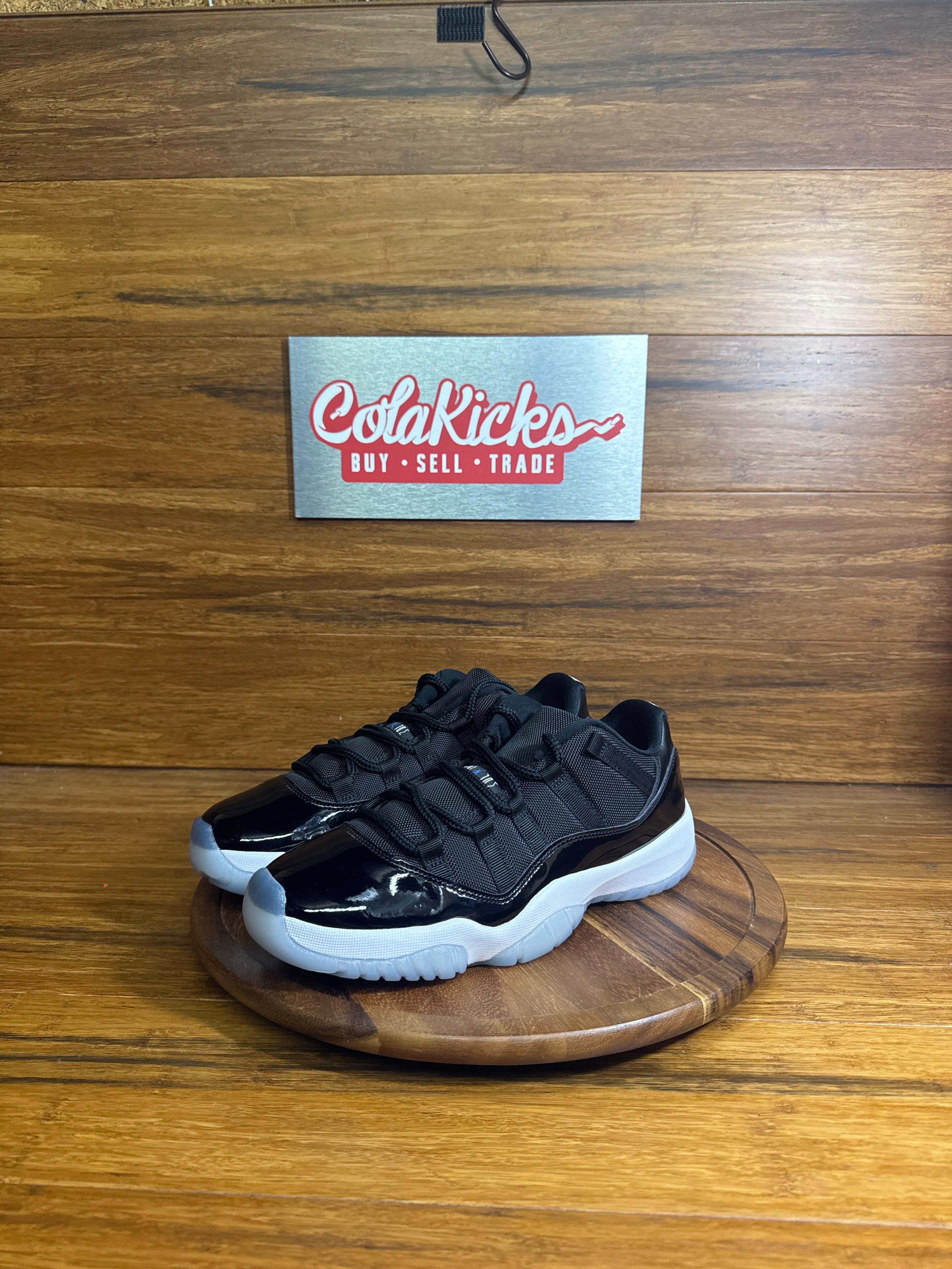 Jordan 11 Retro Low Space Jam