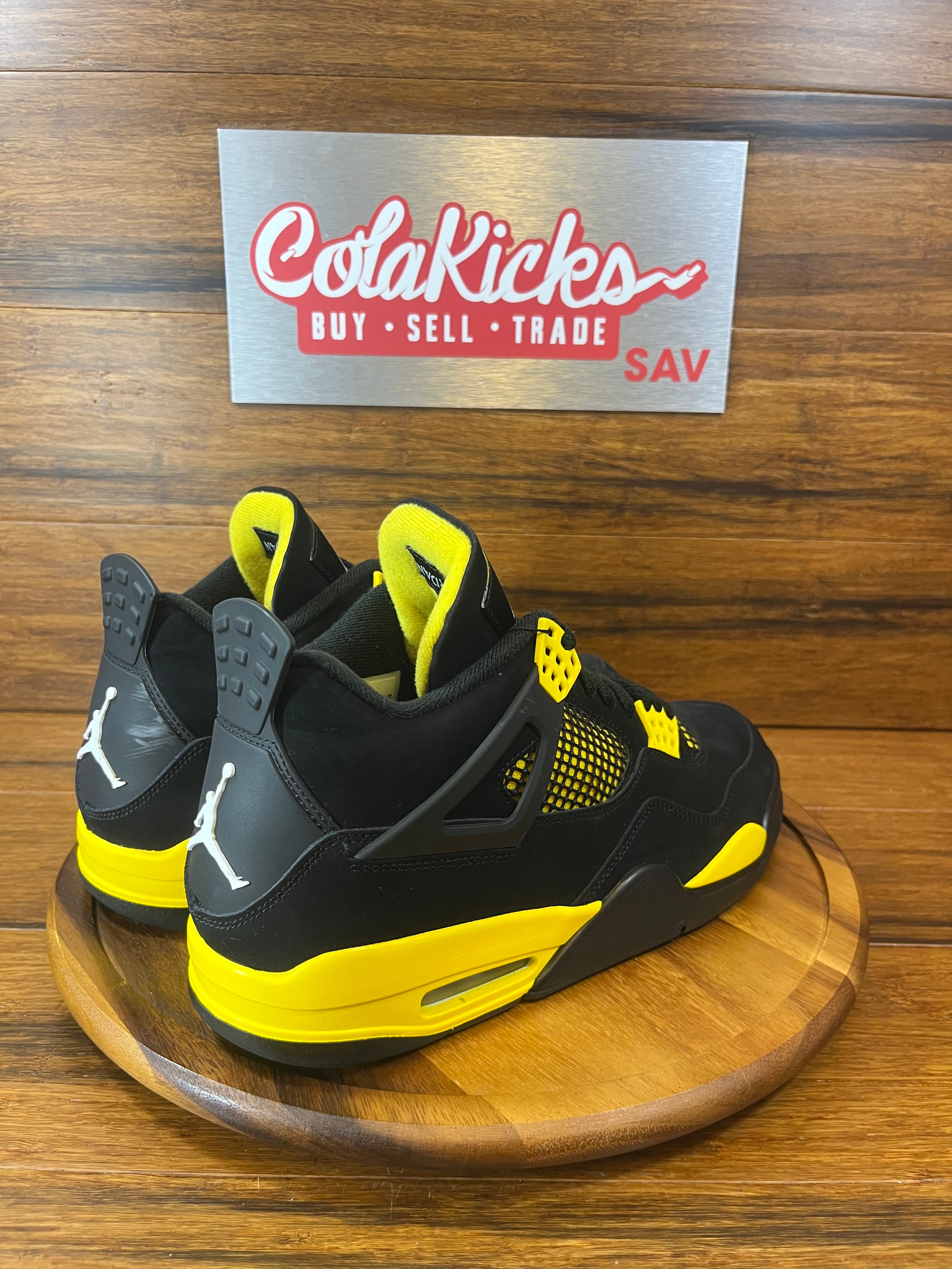 Jordan 4 Retro Thunder (2023)