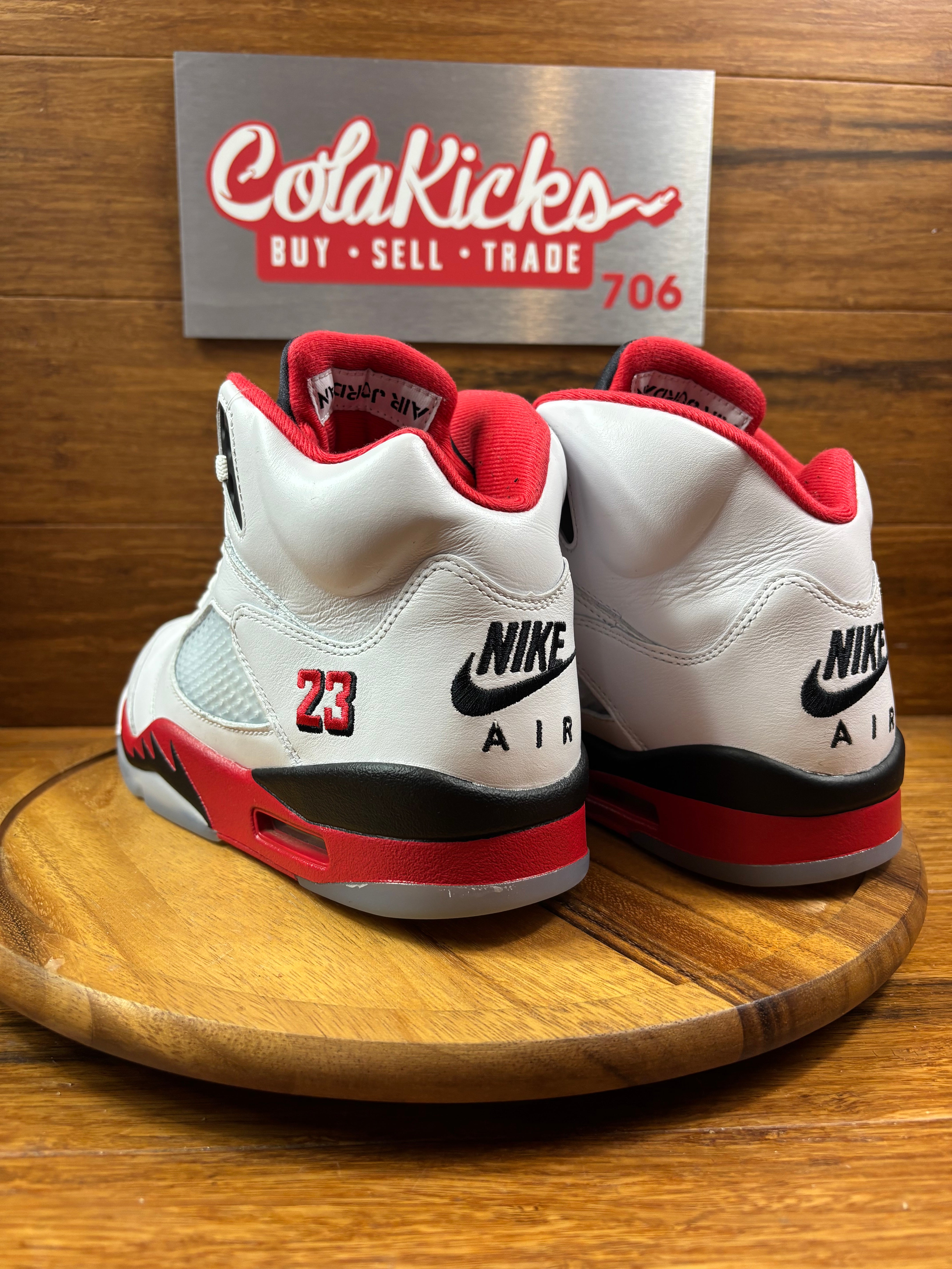 Jordan 5 Retro Fire Red Black Tongue (2025)