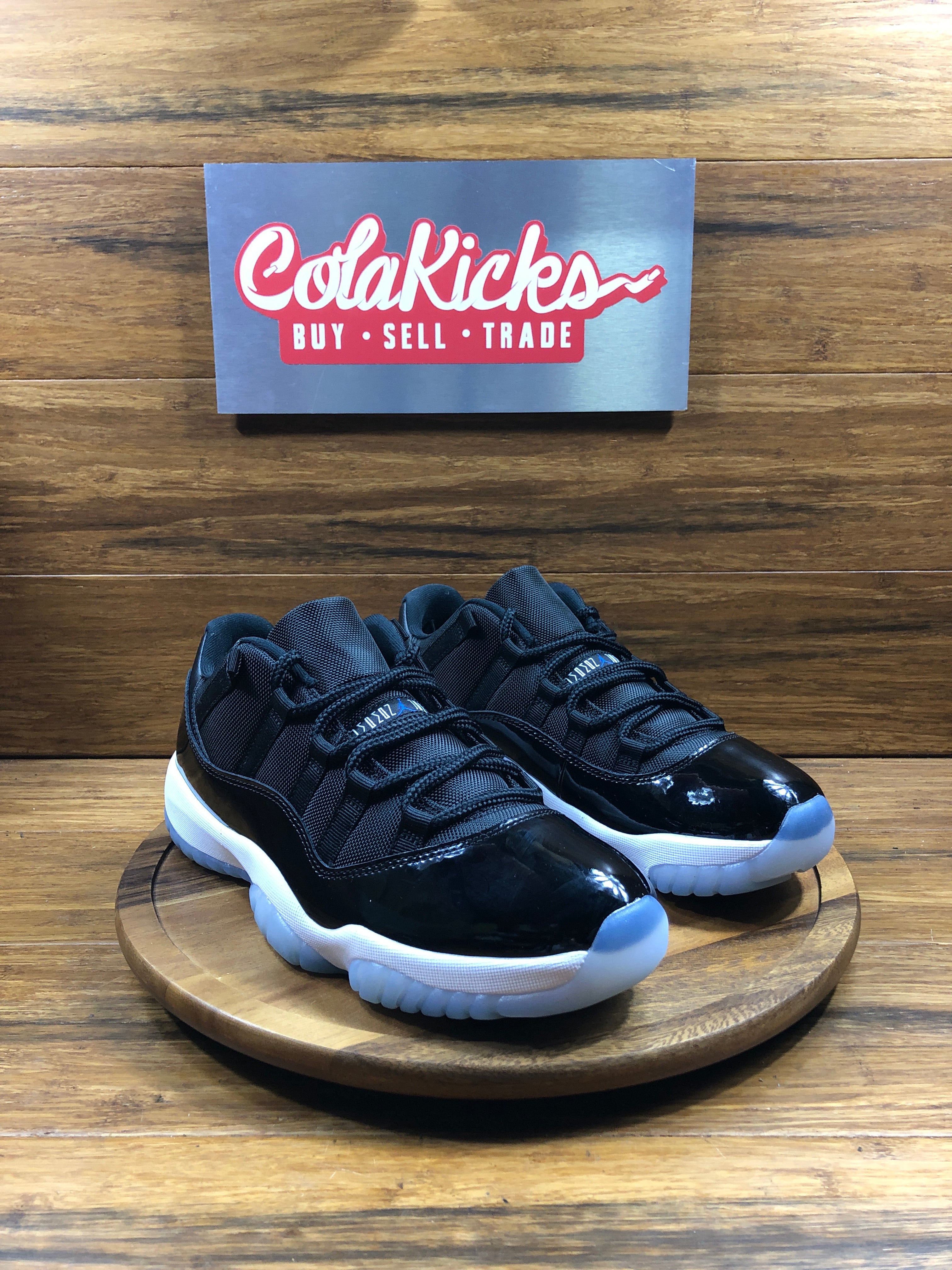 Jordan 11 Retro Low Space Jam