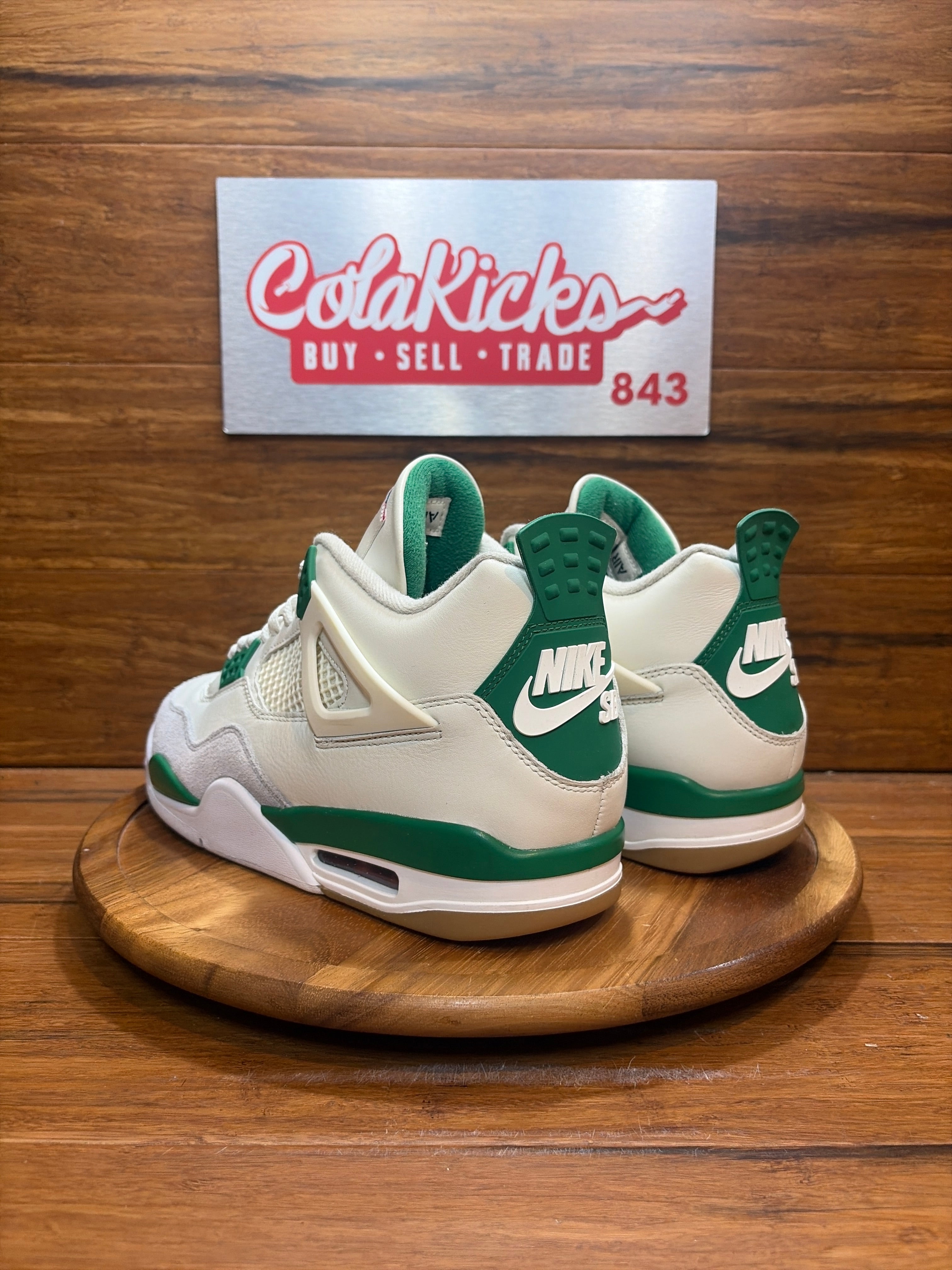 Jordan 4 Retro SB Pine Green