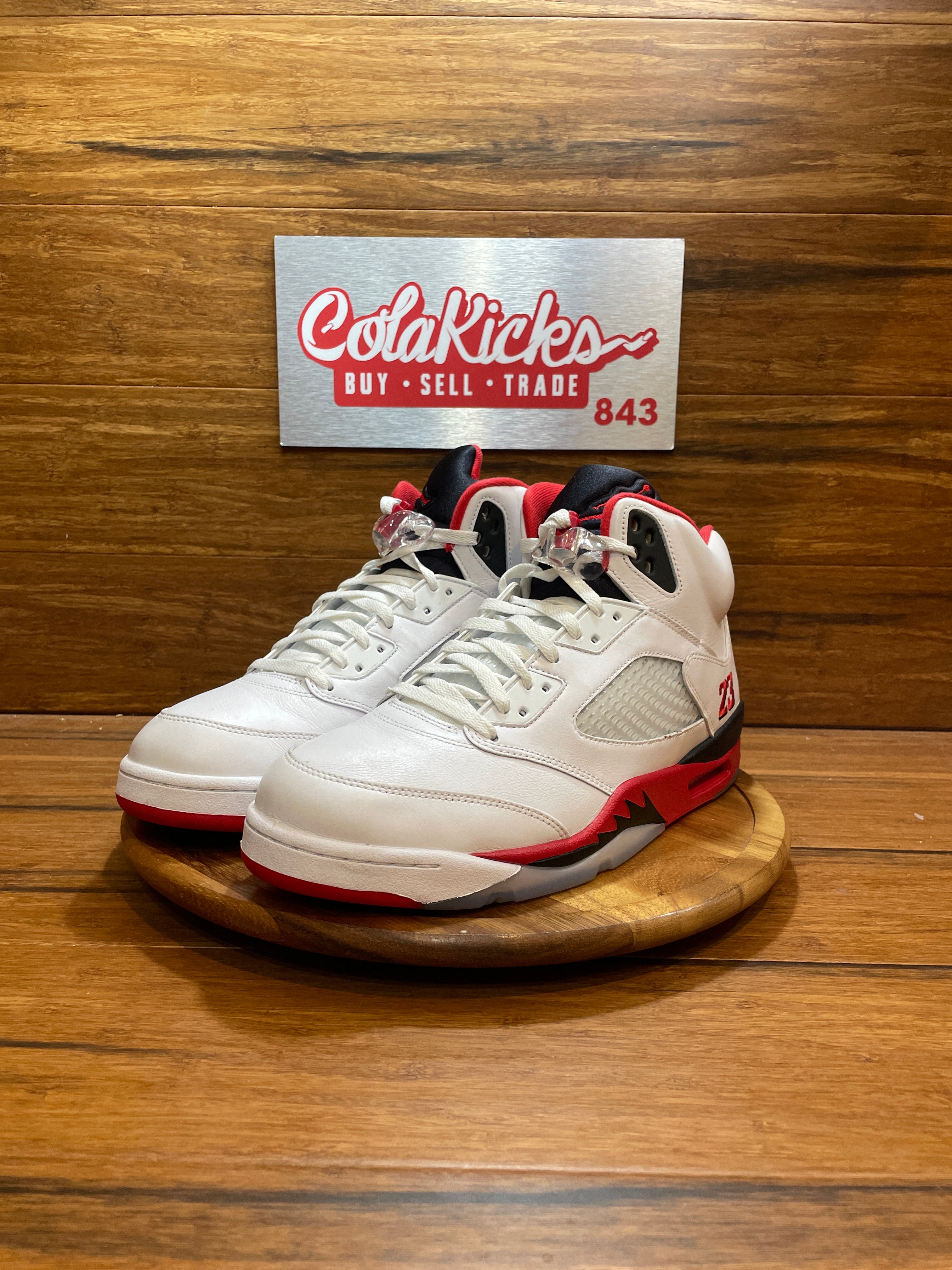 Jordan 5 Retro Fire Red Black Tongue (2025)