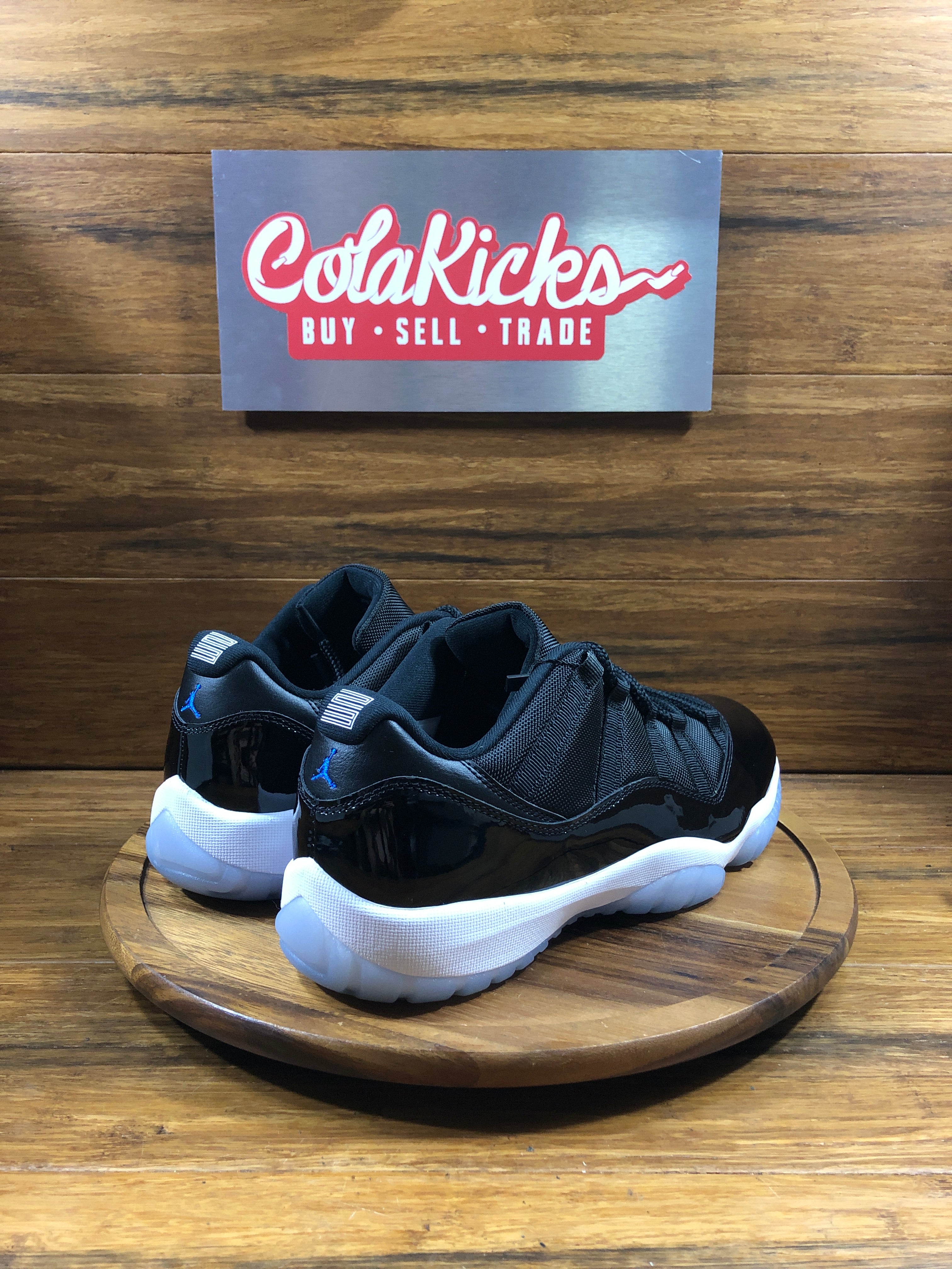 Jordan 11 Retro Low Space Jam