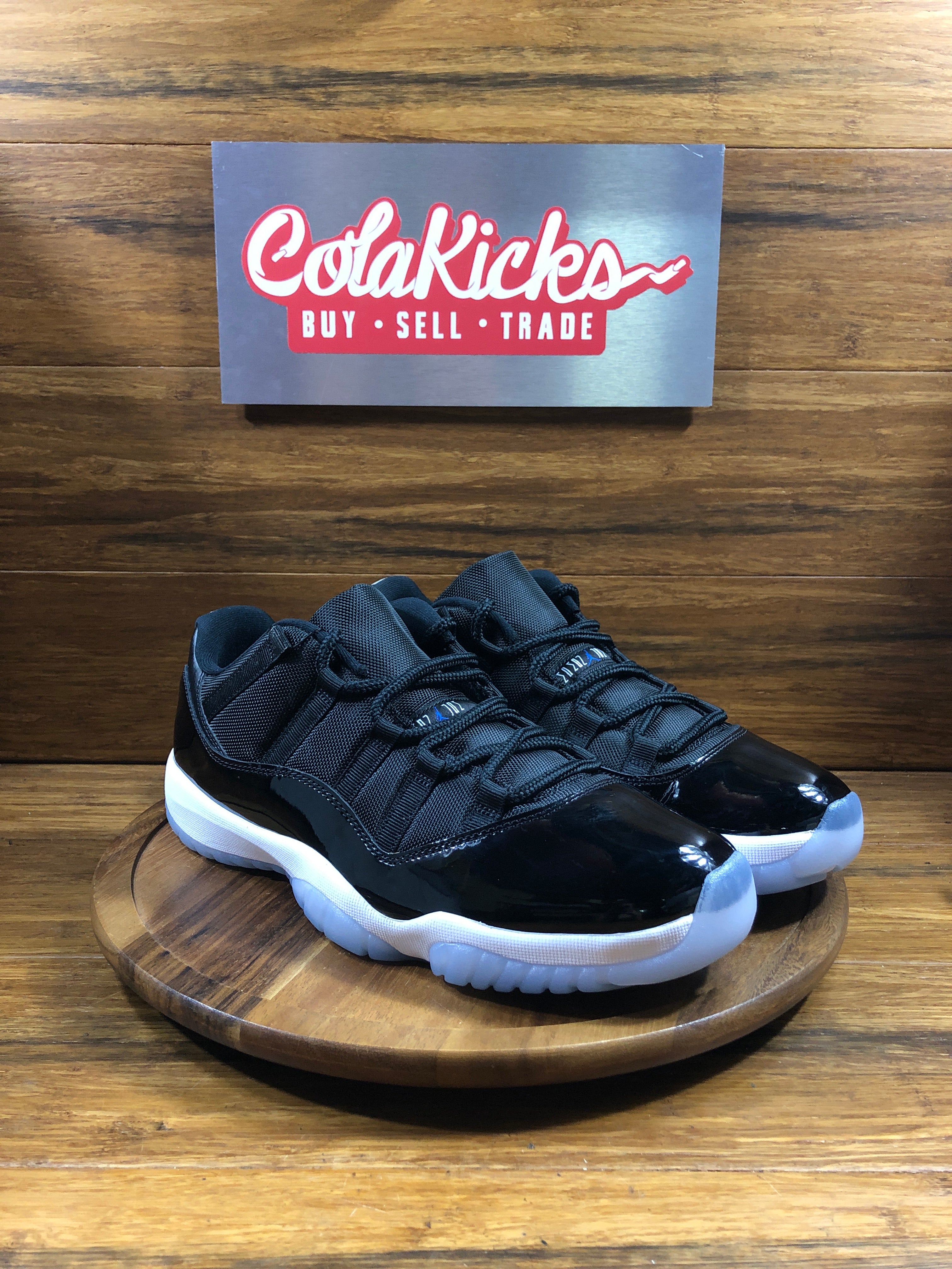 Jordan 11 Retro Low Space Jam