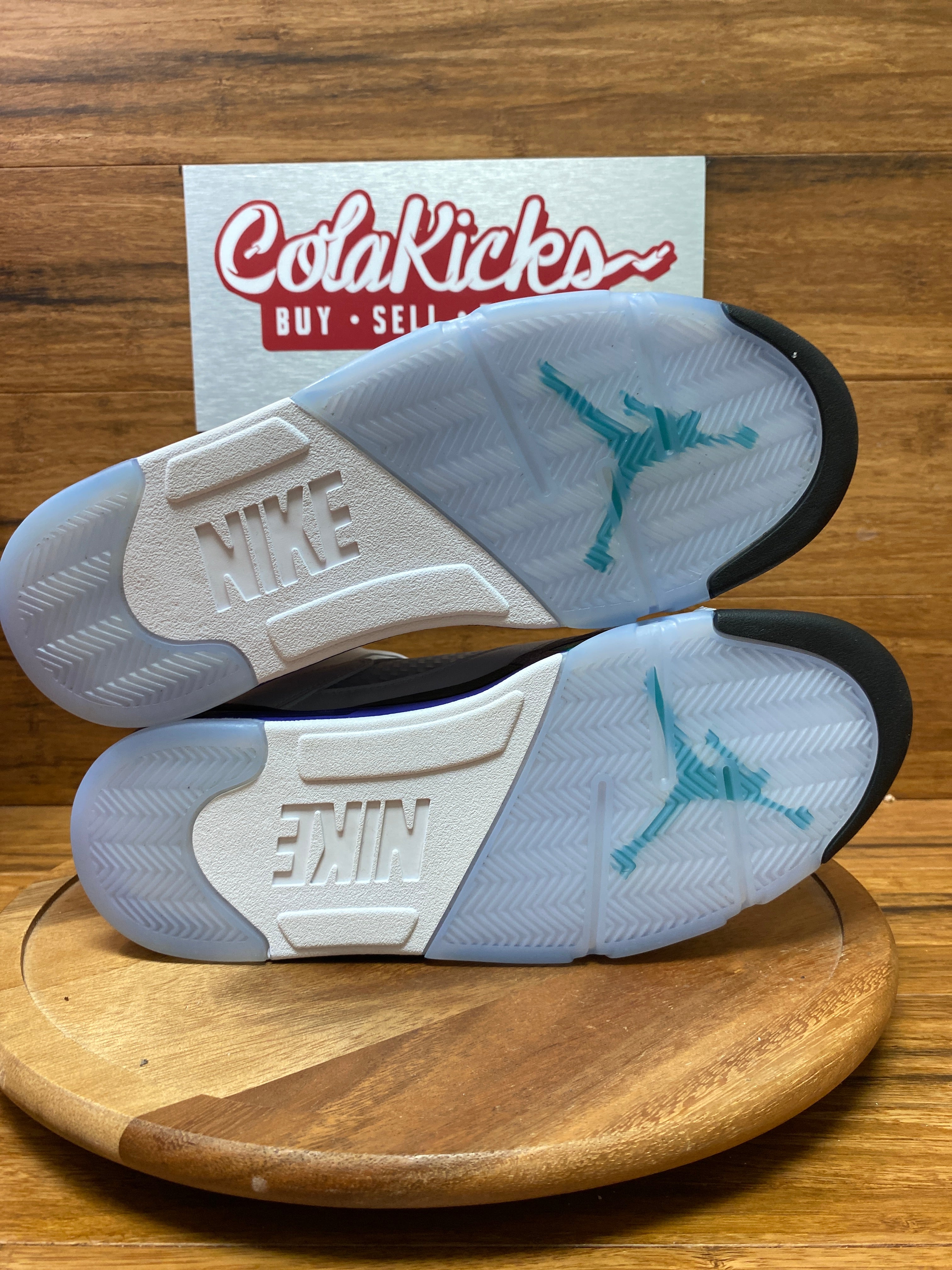 Jordan 5 Retro Grape (2025)