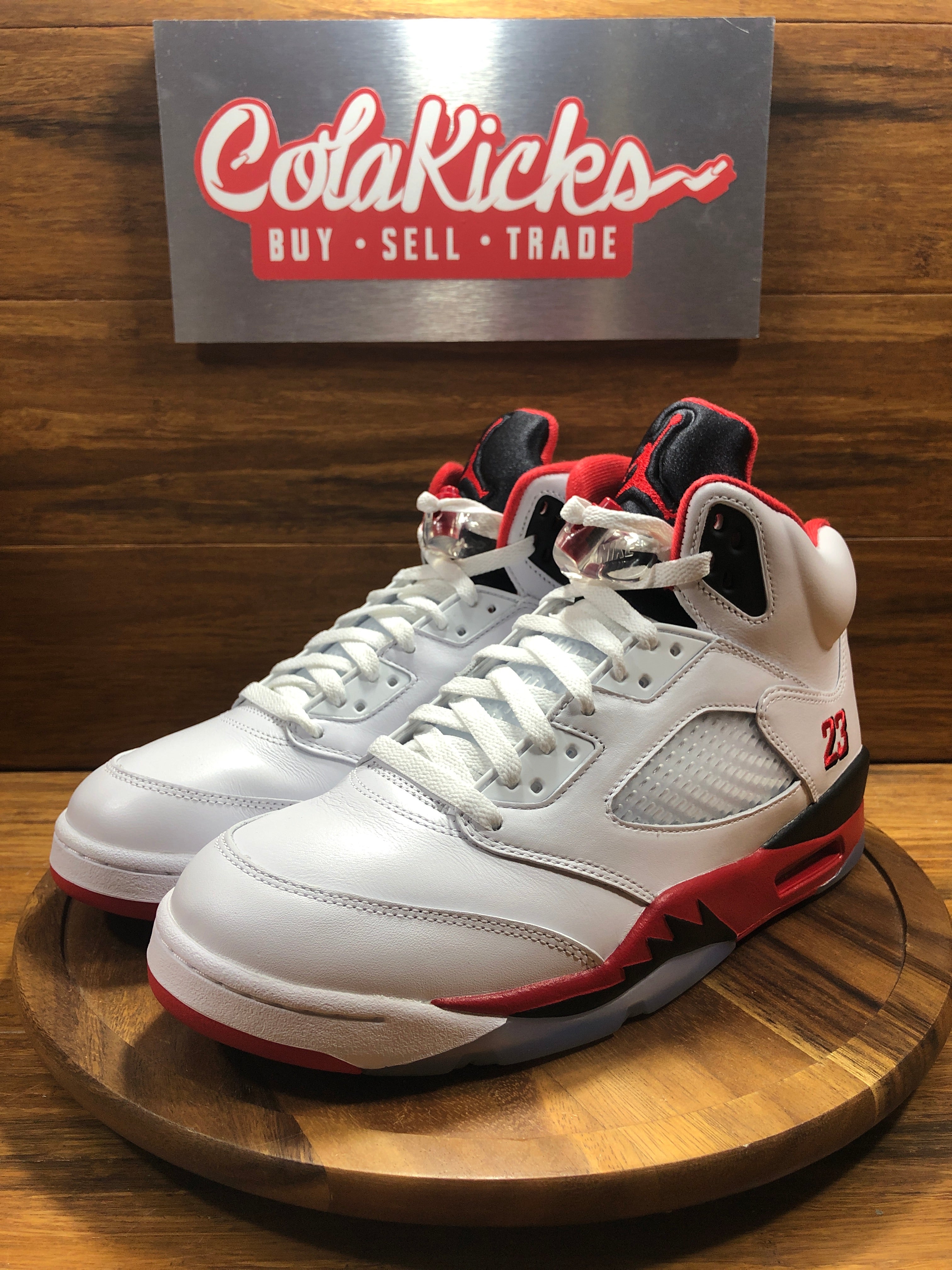 Jordan 5 Retro Fire Red Black Tongue (2025)