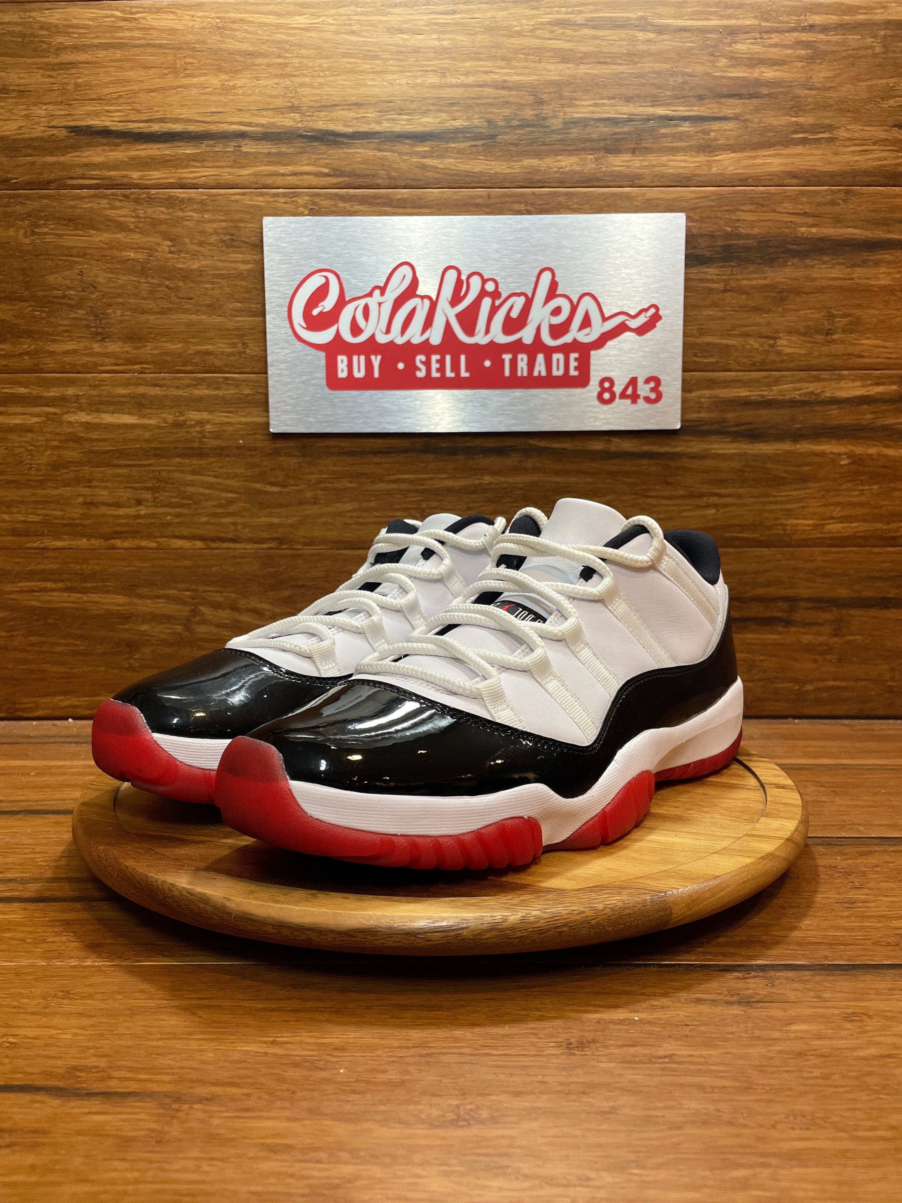 Jordan 11 Retro Low Concord Bred