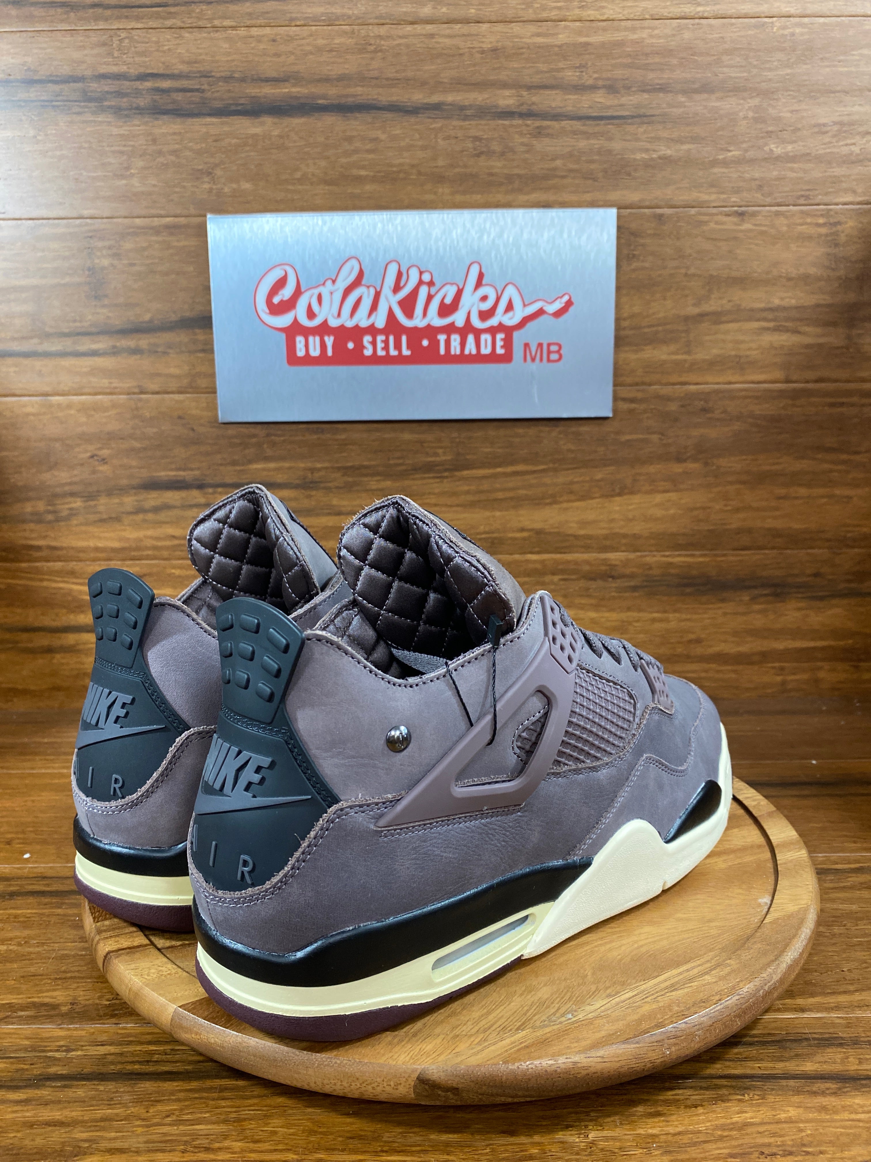 Jordan 4 Retro SP A Ma Maniére Violet Ore