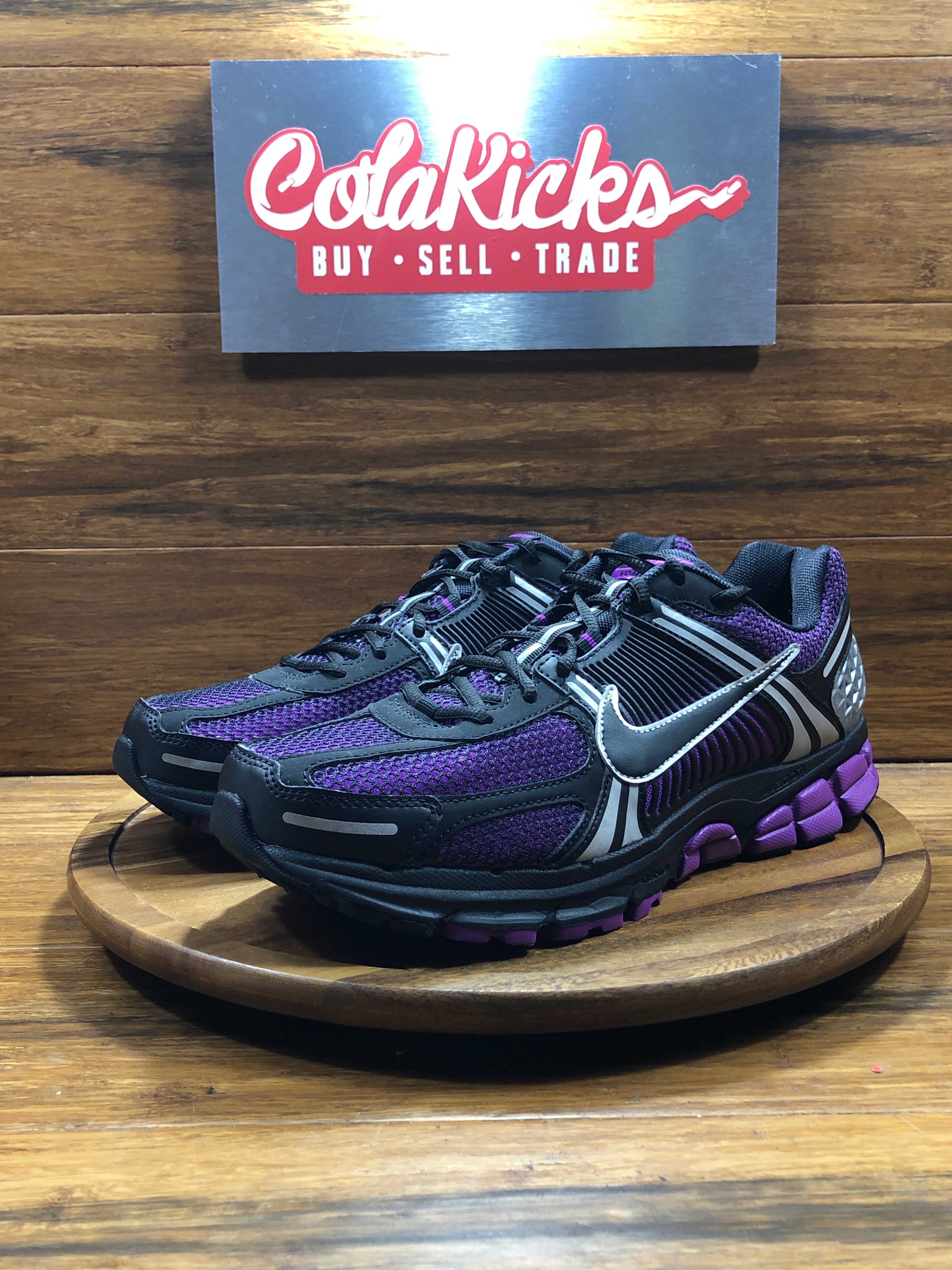 Nike Zoom Vomero 5 Black Vivid Purple