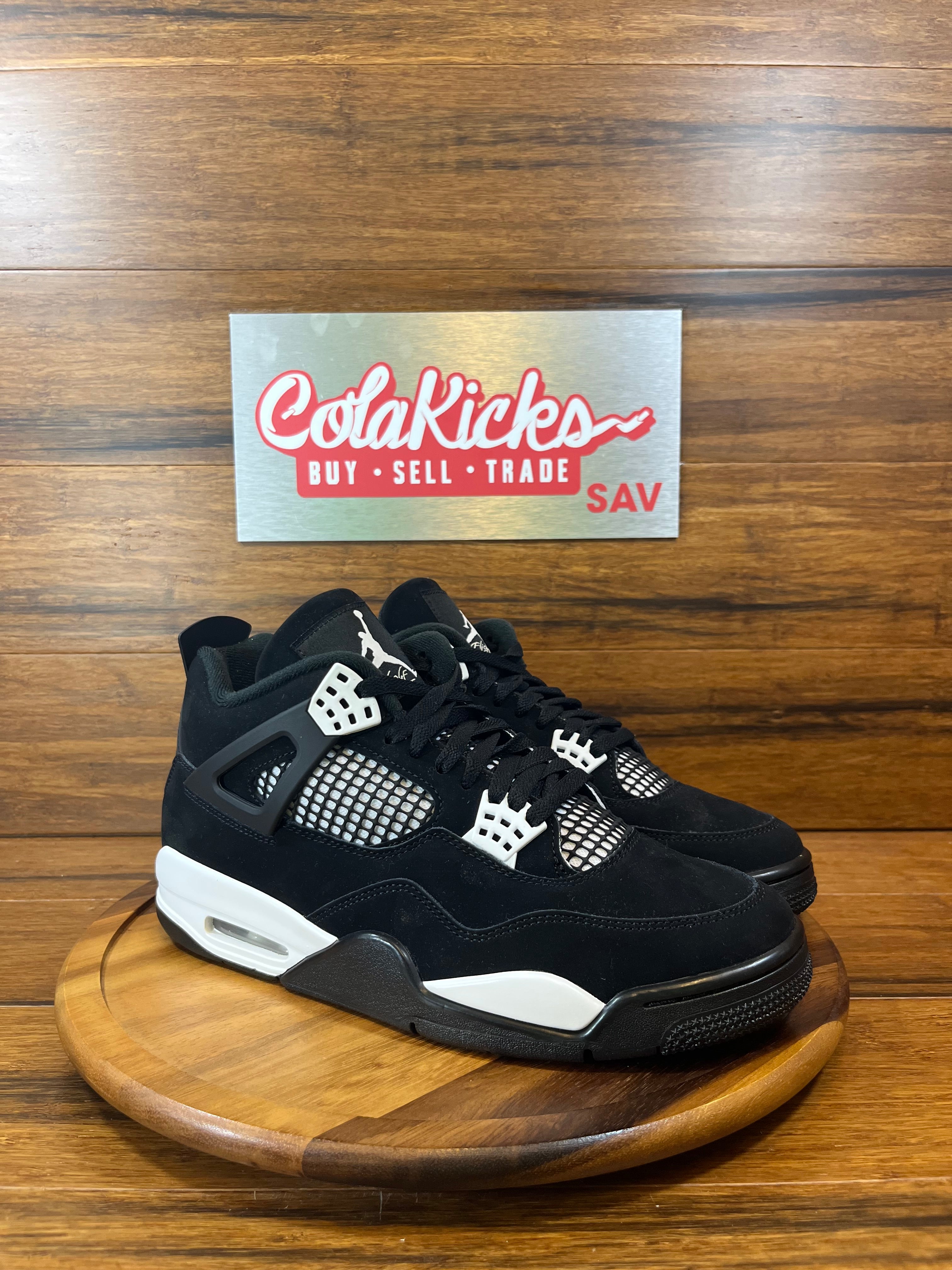 Jordan 4 Retro White Thunder