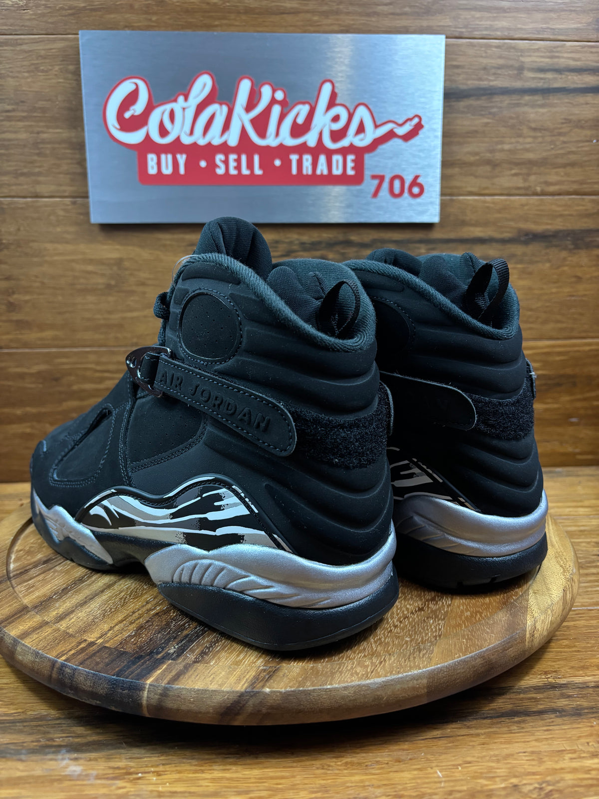 Jordan 8 Retro Chrome (2026)