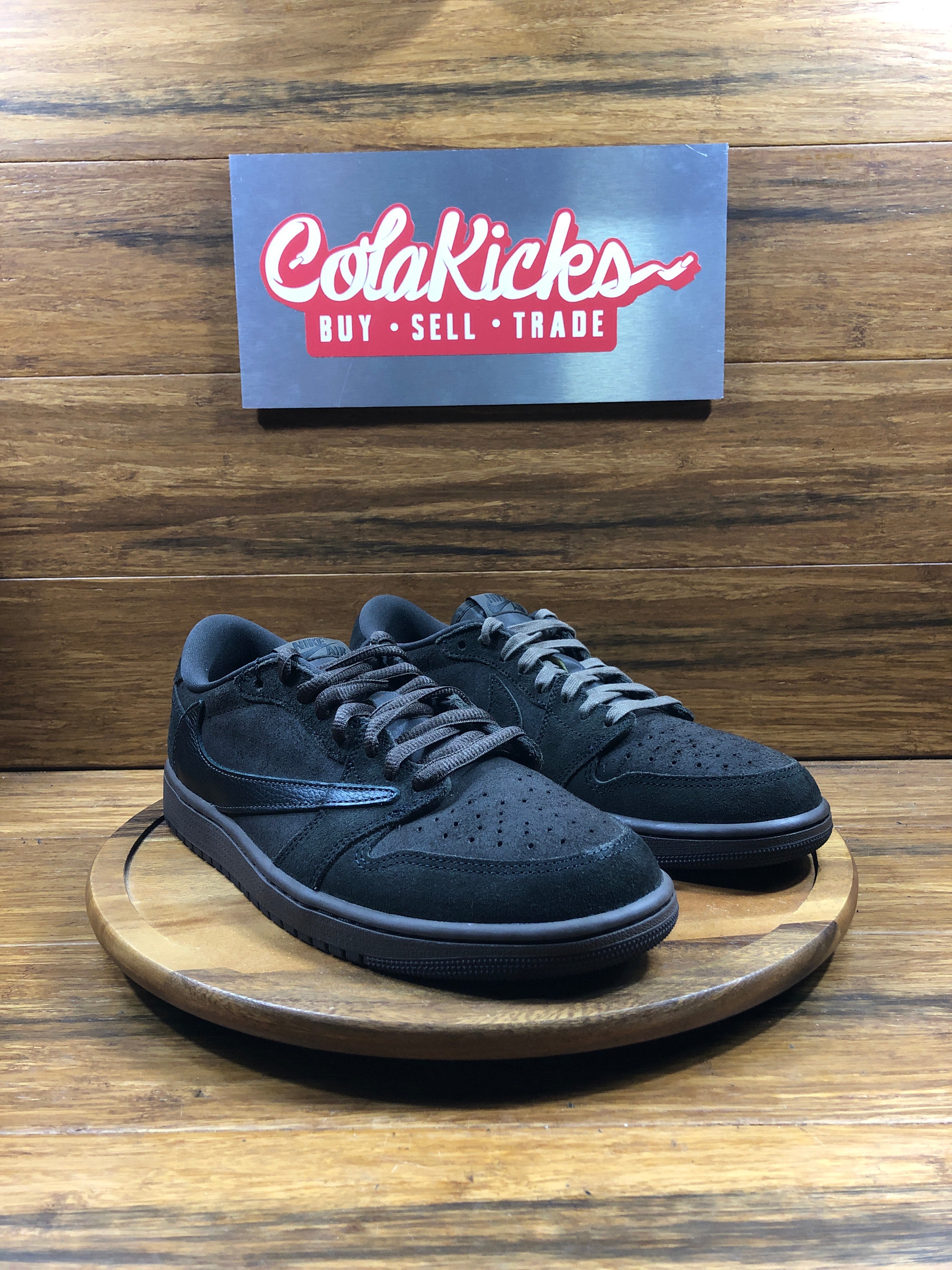 Jordan 1 Retro Low OG SP Travis Scott Velvet Brown