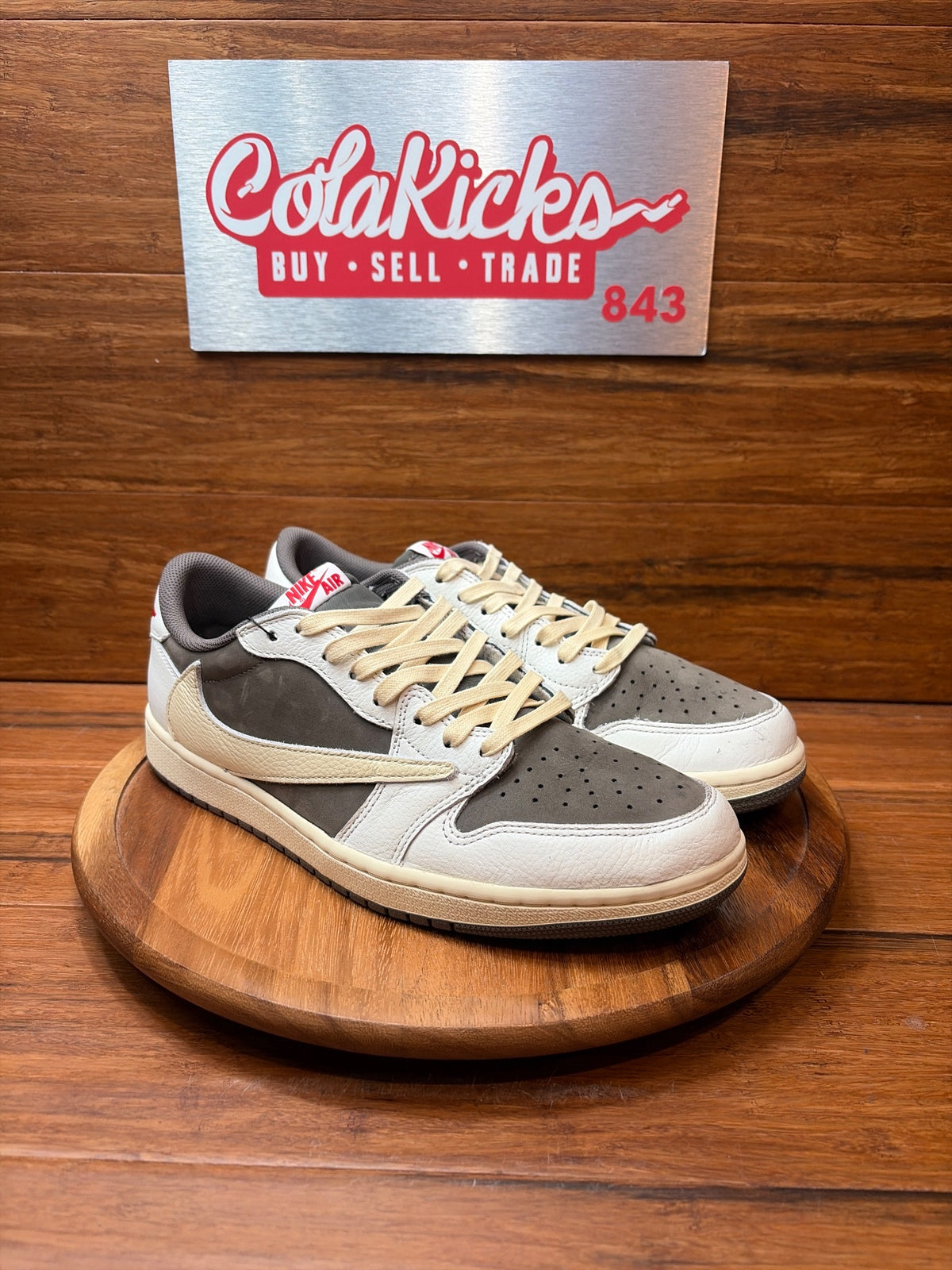 Jordan 1 Retro Low OG SP Travis Scott Reverse Mocha