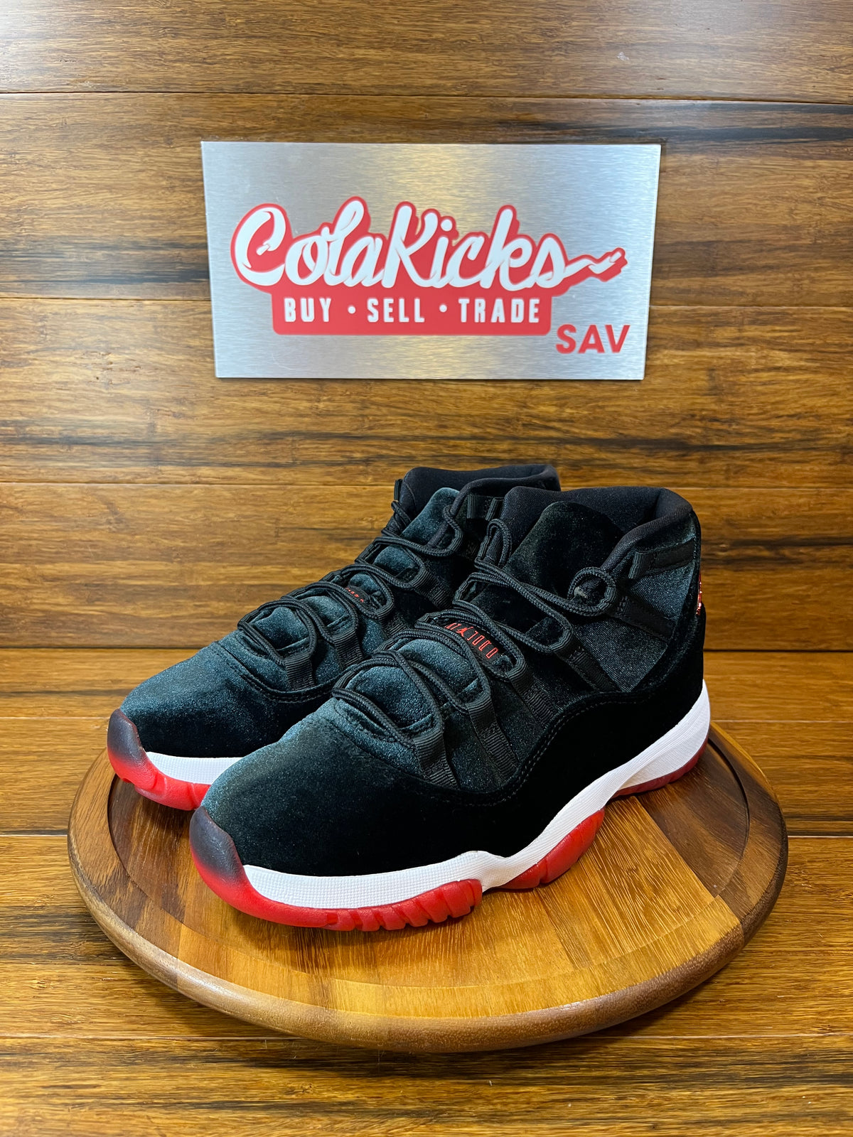 Jordan 11 Retro Bred Velvet (Women's)