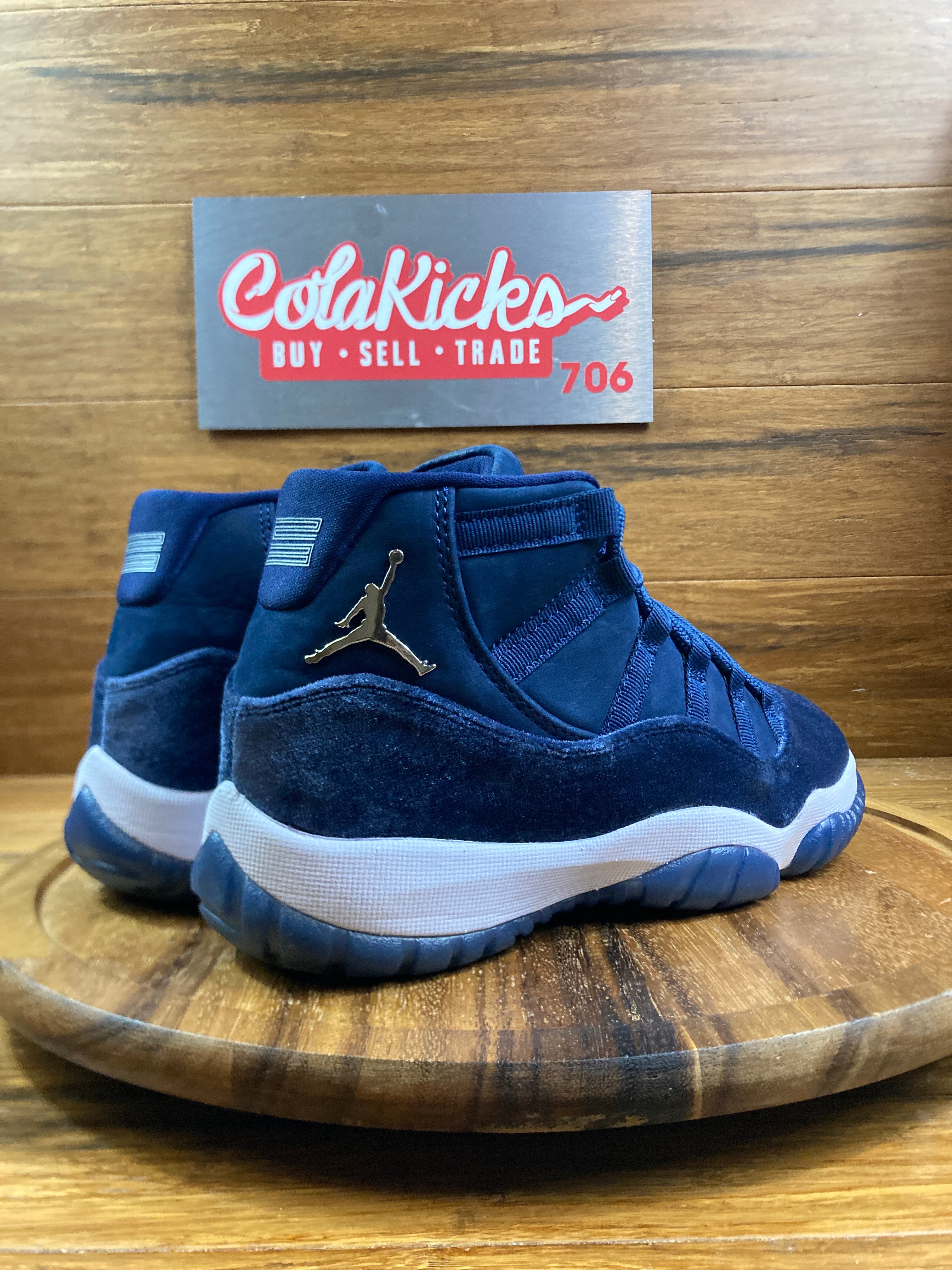 Jordan 11 Retro Midnight Navy (Women's)