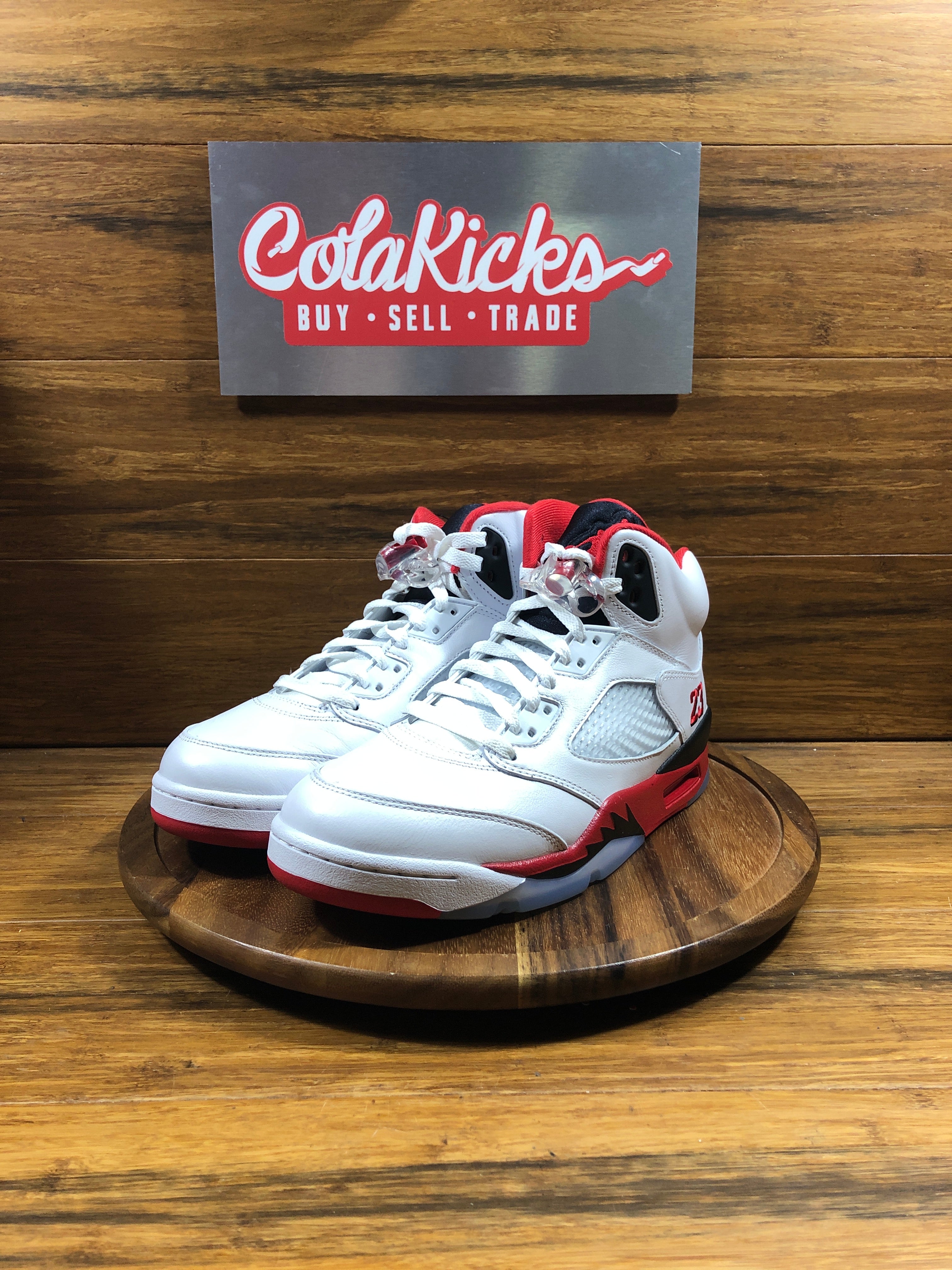 Jordan 5 Retro Fire Red Black Tongue (2025)